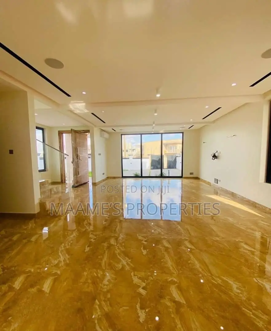 4bdrm Duplex in Tseaddo for sale