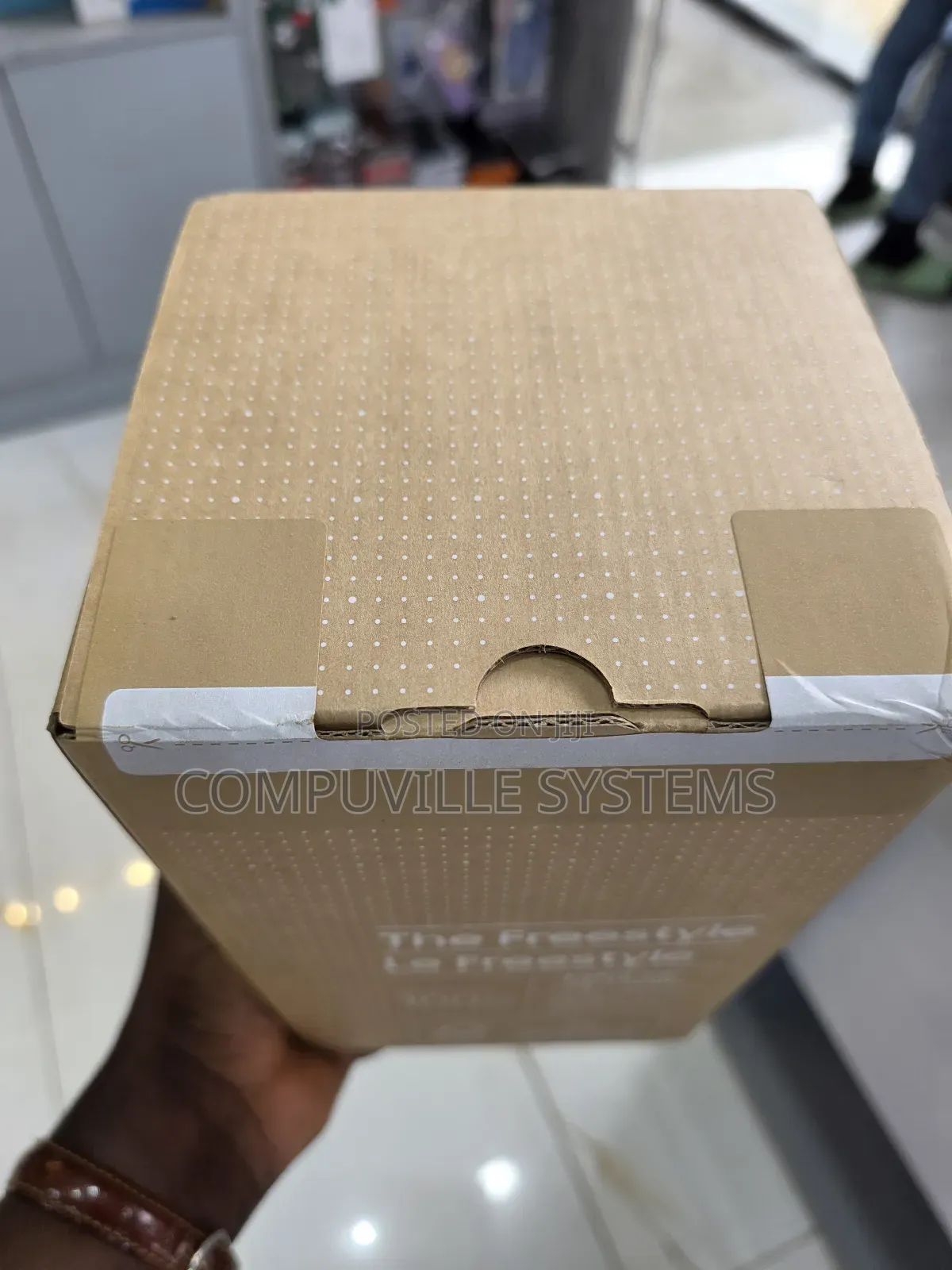 Samsung the Freestyle Projector