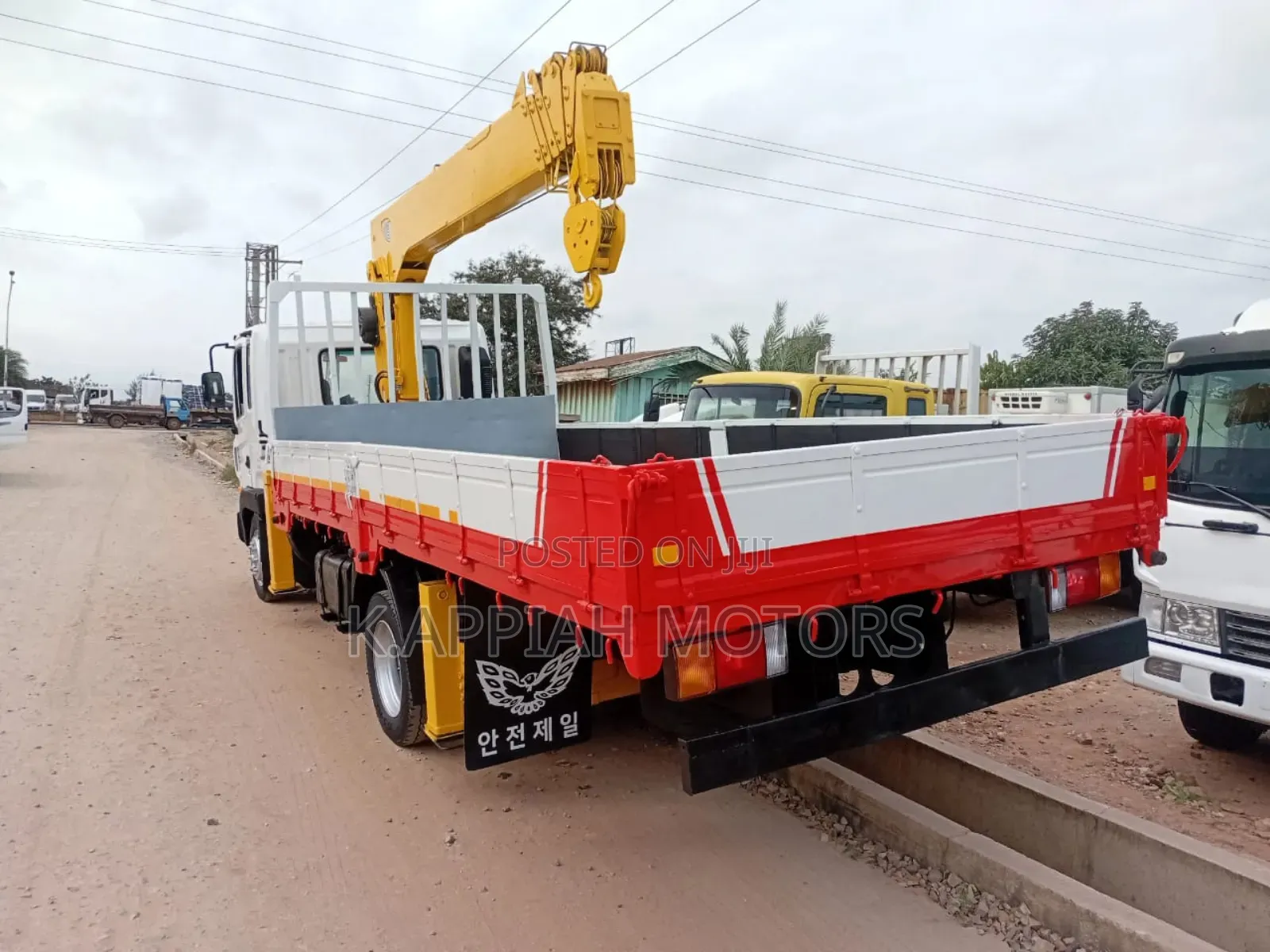 Hyundai 5 Ton Mega Crane