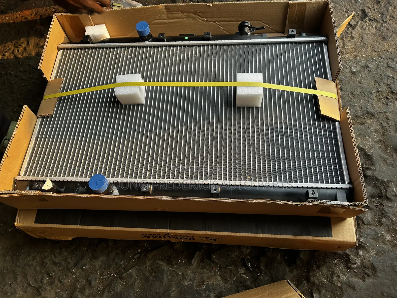 Honda Civic 2022 2023 Radiator/Tank