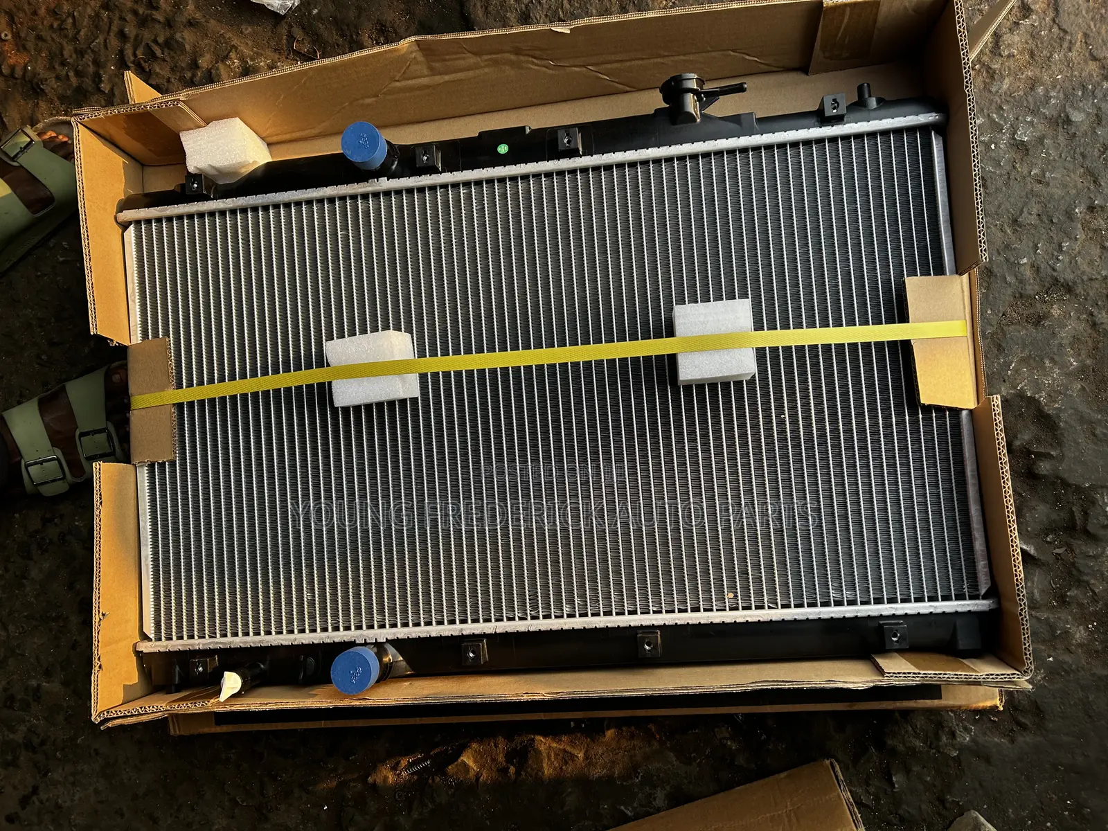 Honda Civic 2022 2023 Radiator/Tank