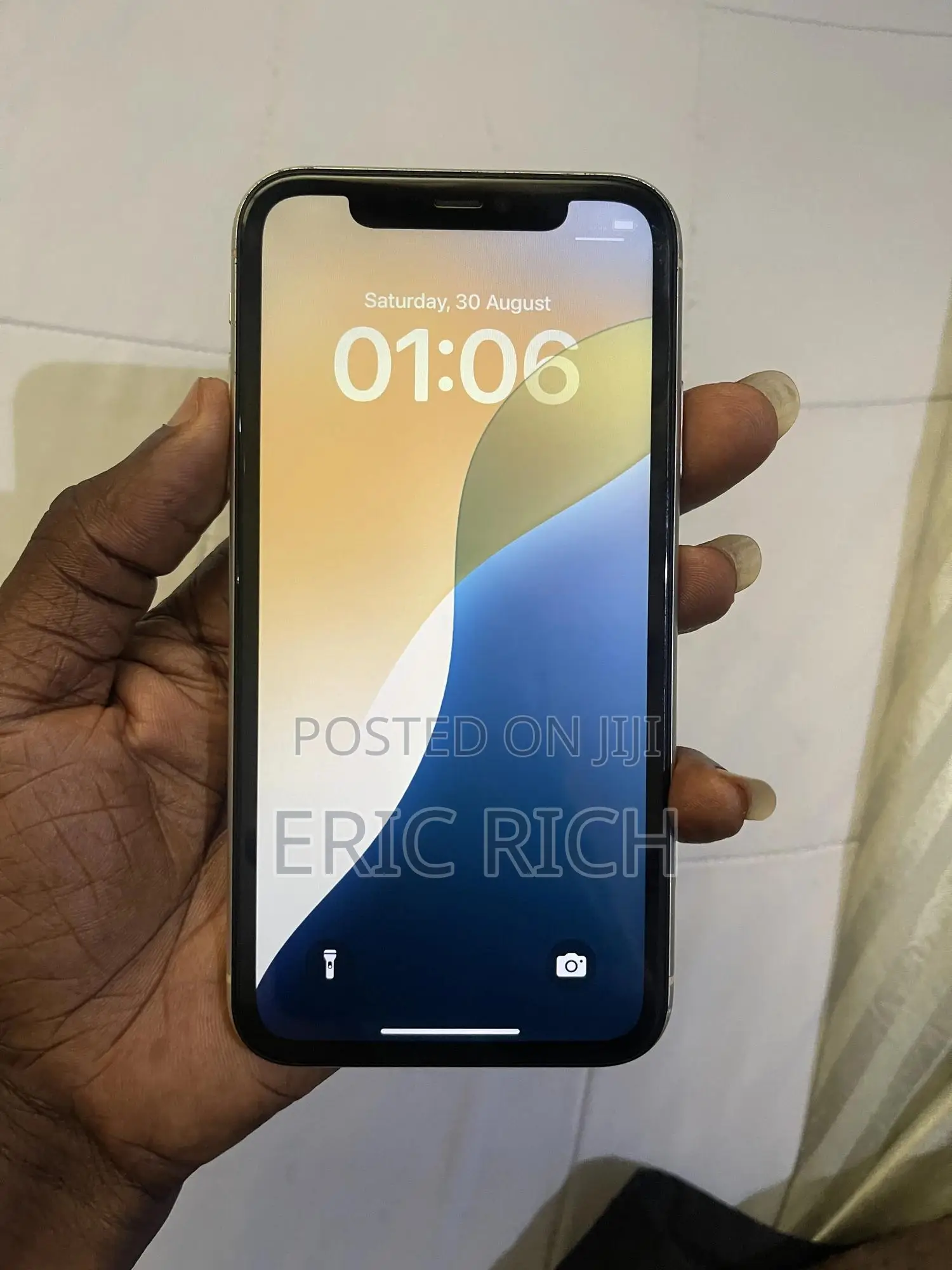 Apple iPhone 11 64 GB White
