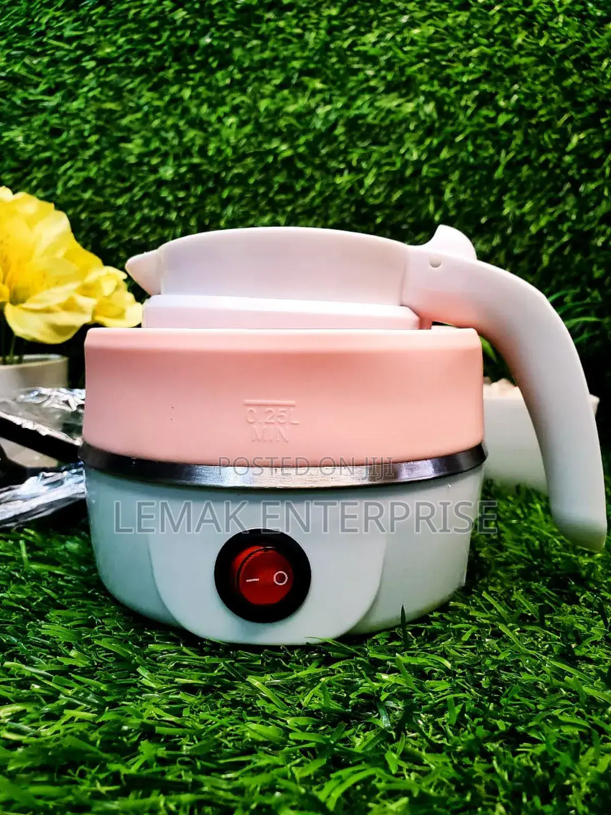 Travel Folding Electric Kettle (700w)