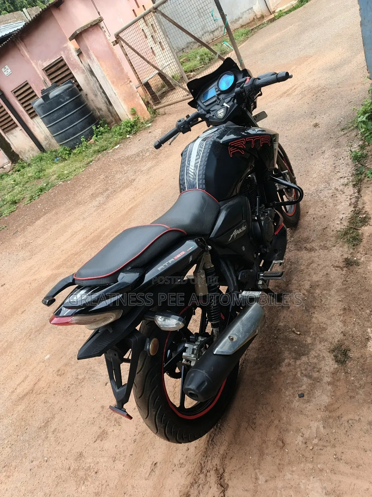 TVS Apache 180 RTR 2023 Black