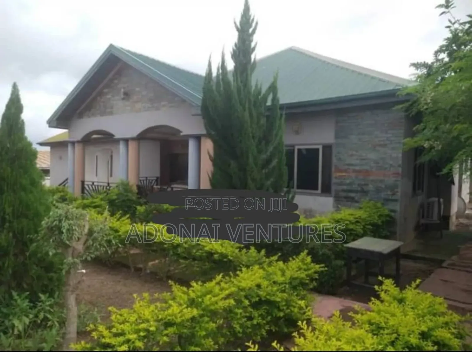 5bdrm House in Santasi Anyinam, Kumasi Metropolitan for sale