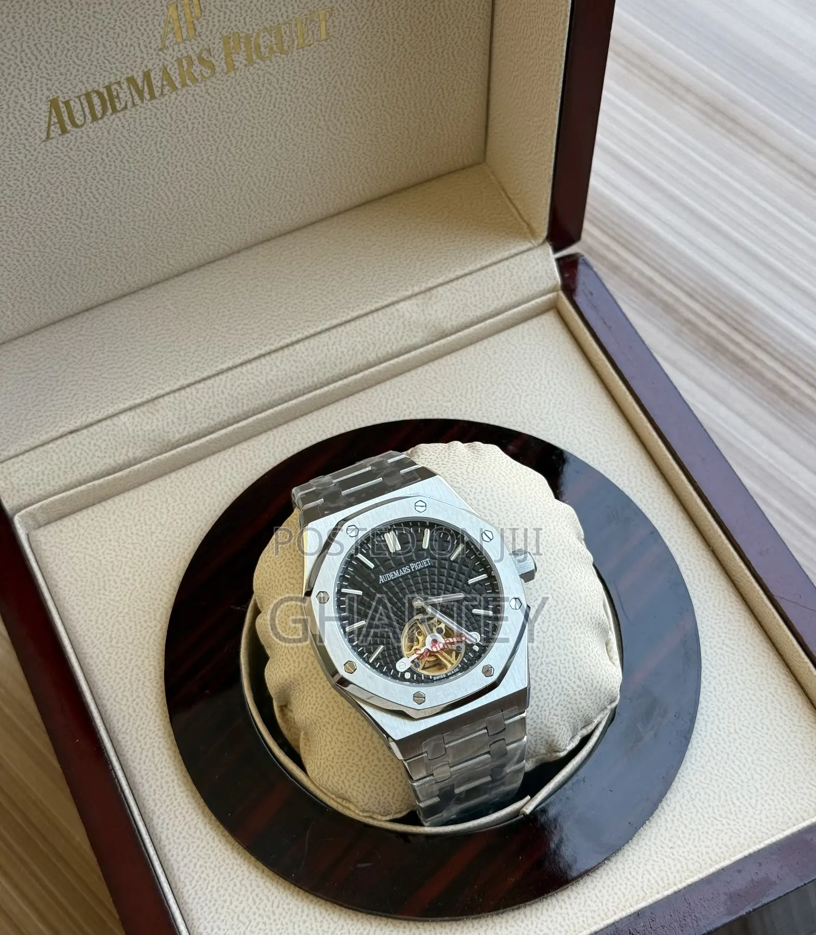 Audemars Piguet Royal Oak – The Ultimate Symbol of Elegance