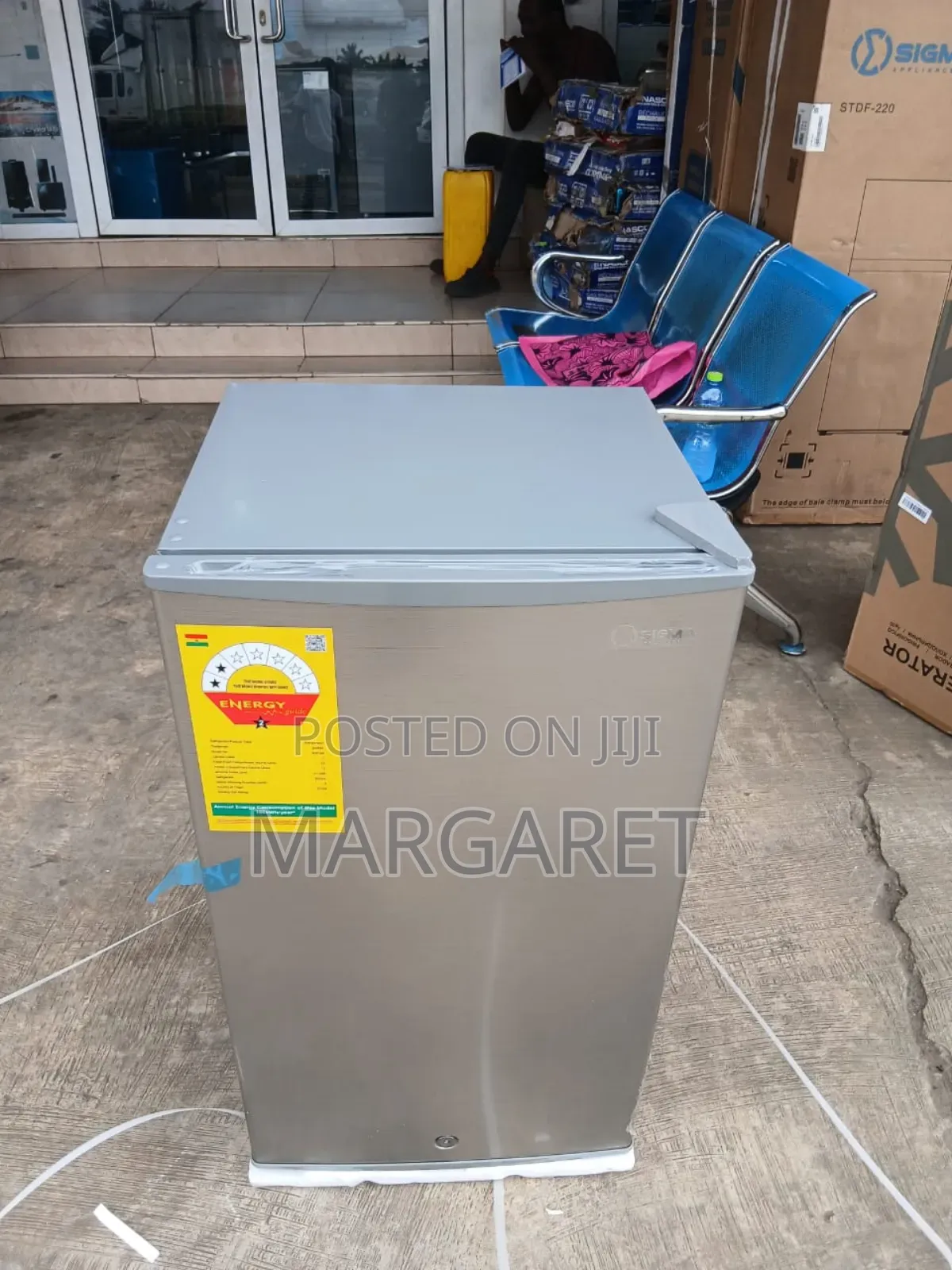 Baaba's Table Top Fridge Sigma