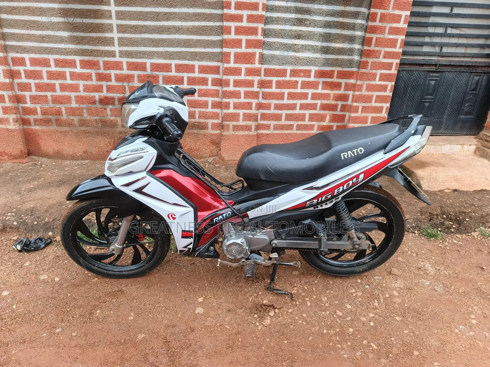 Motorcycle 2022 White