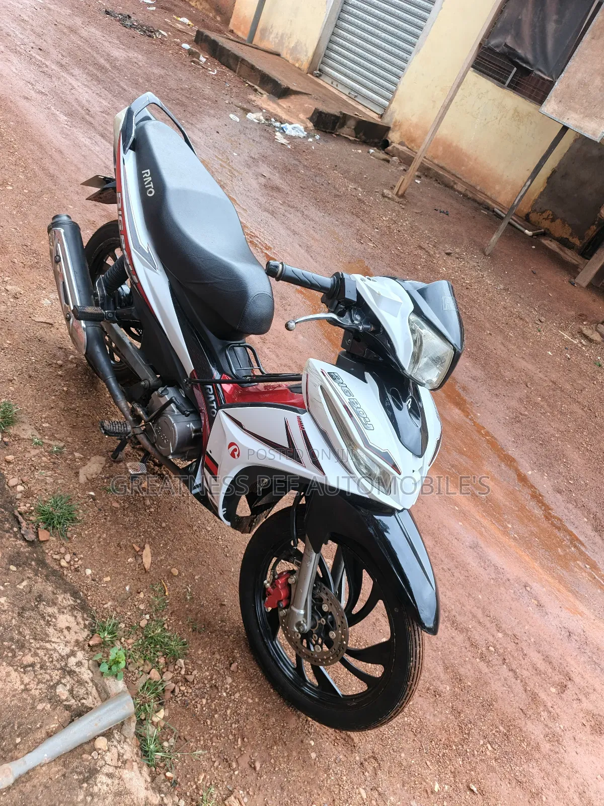 Motorcycle 2022 White