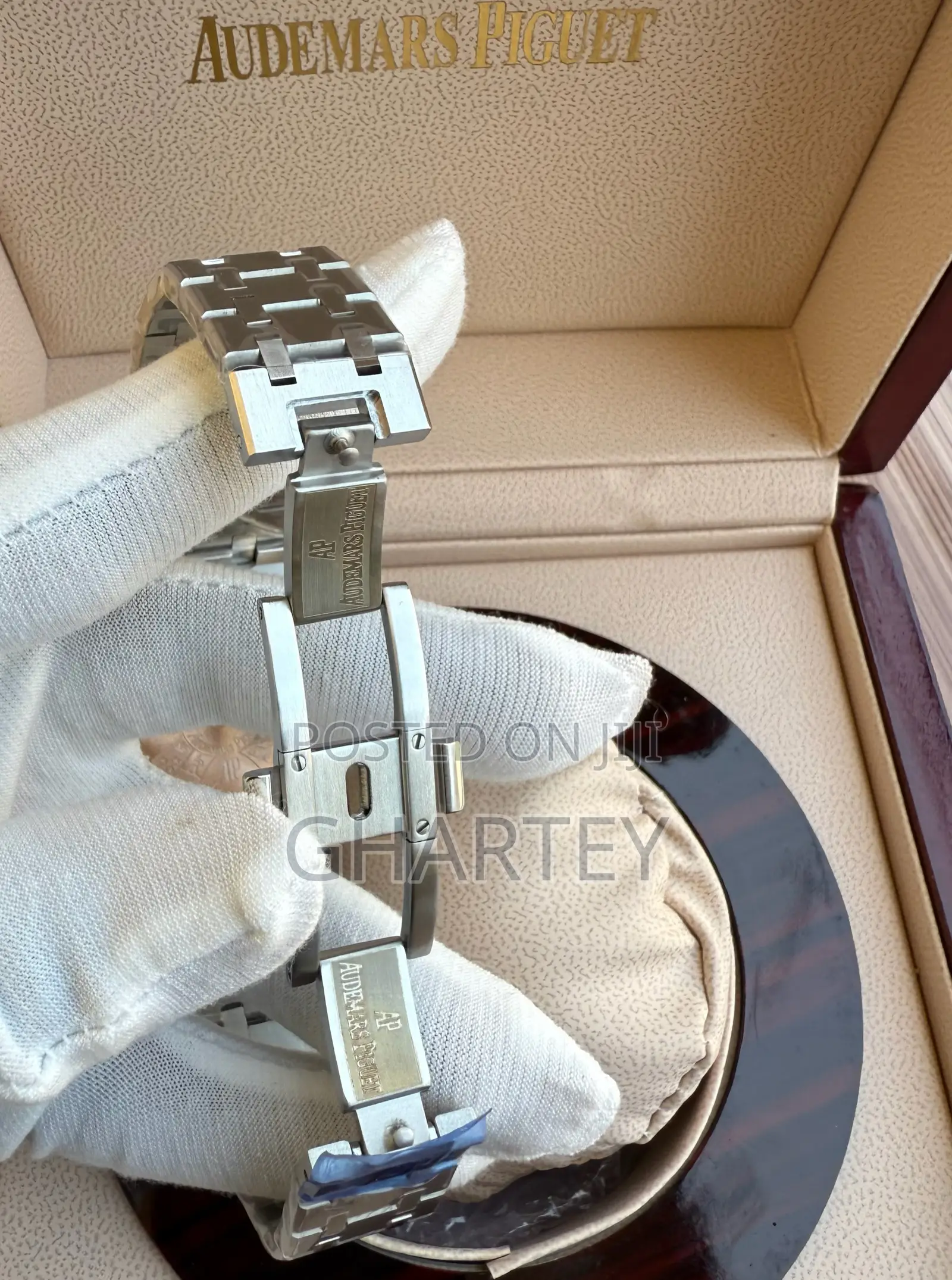 Audemars Piguet Royal Oak Men’S Automatic Analog Watch
