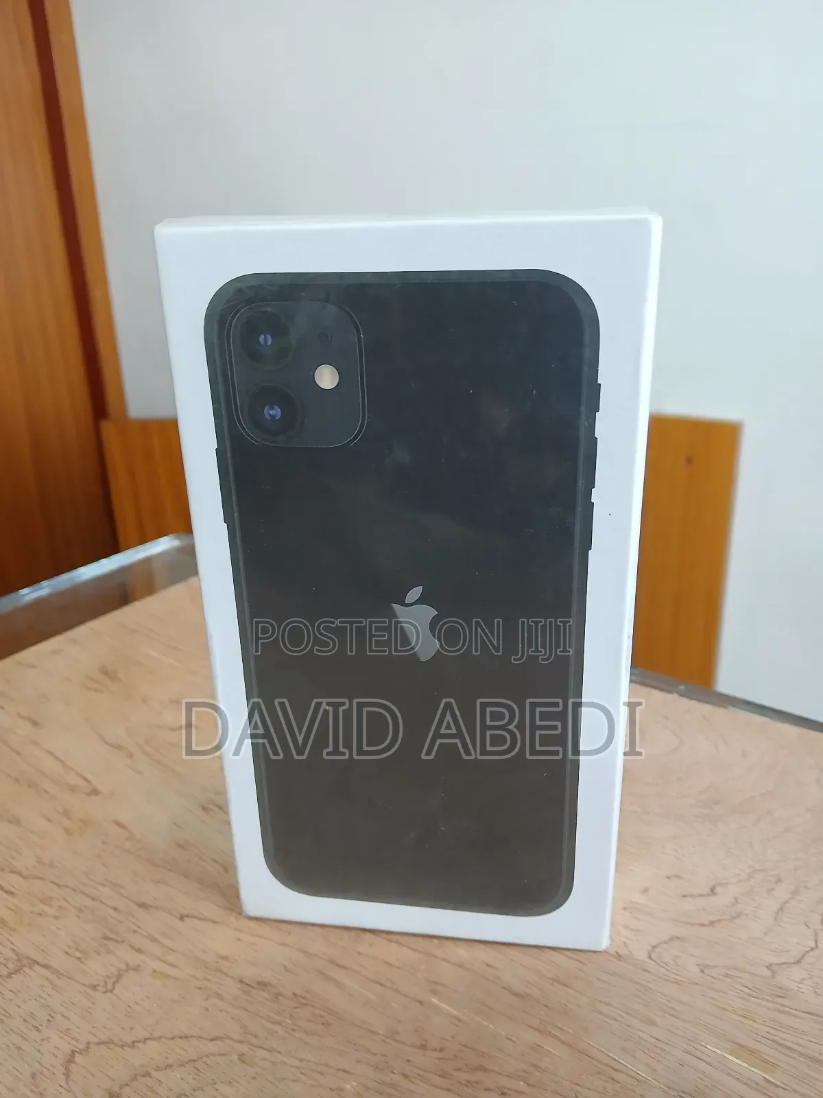 New Apple iPhone 11 64 GB Black