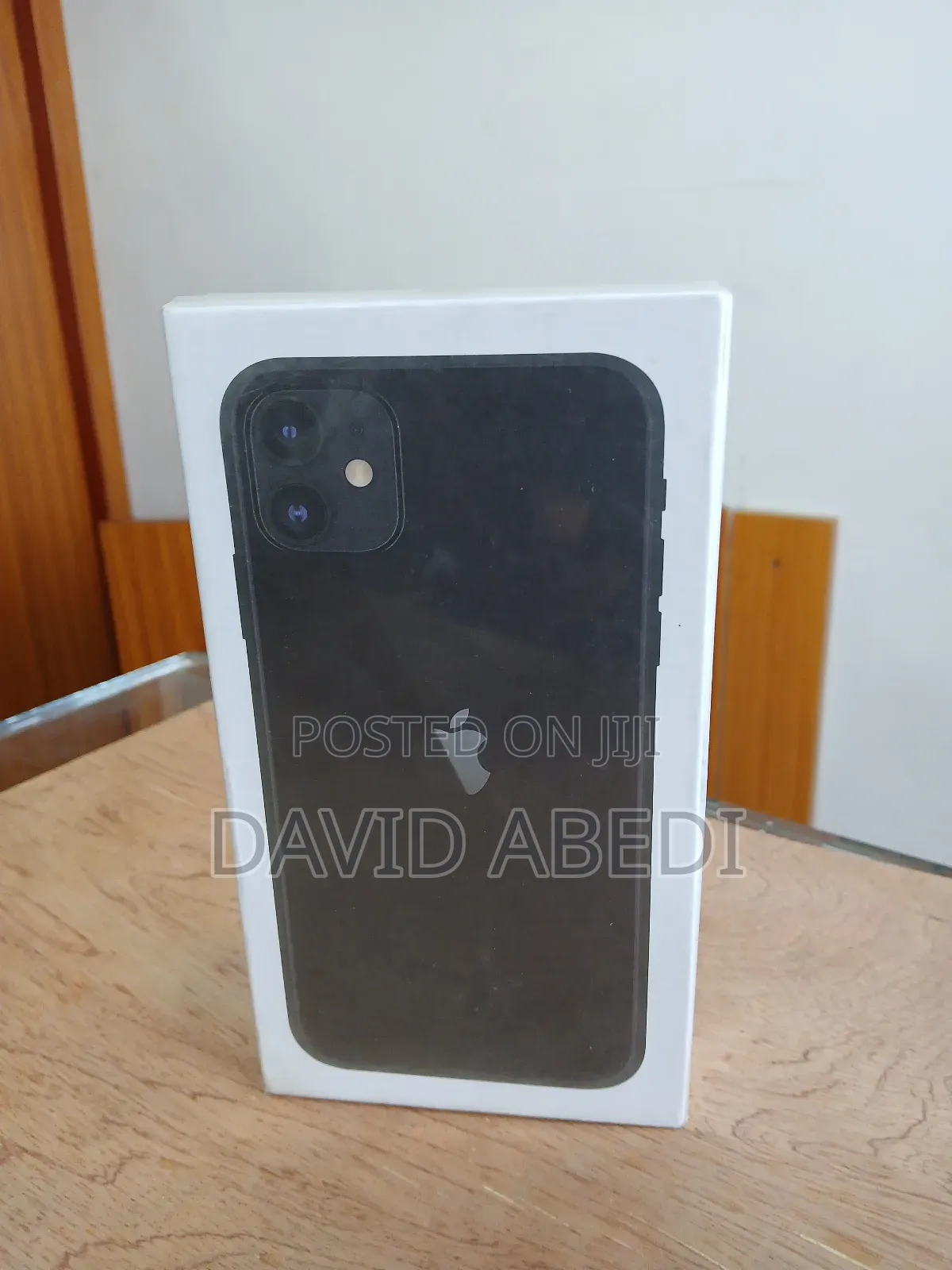 New Apple iPhone 11 64 GB Black