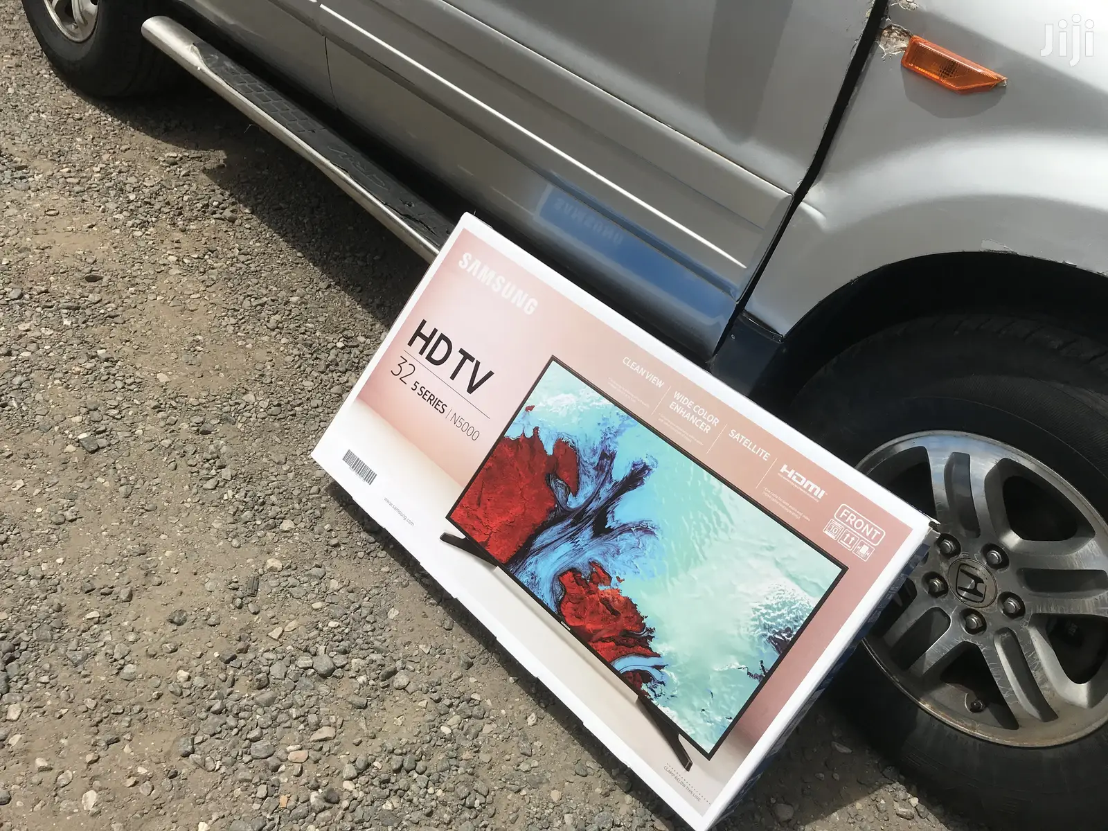 Wide Colour Enhancer Samsung HD Digital Satellite TV - 32"