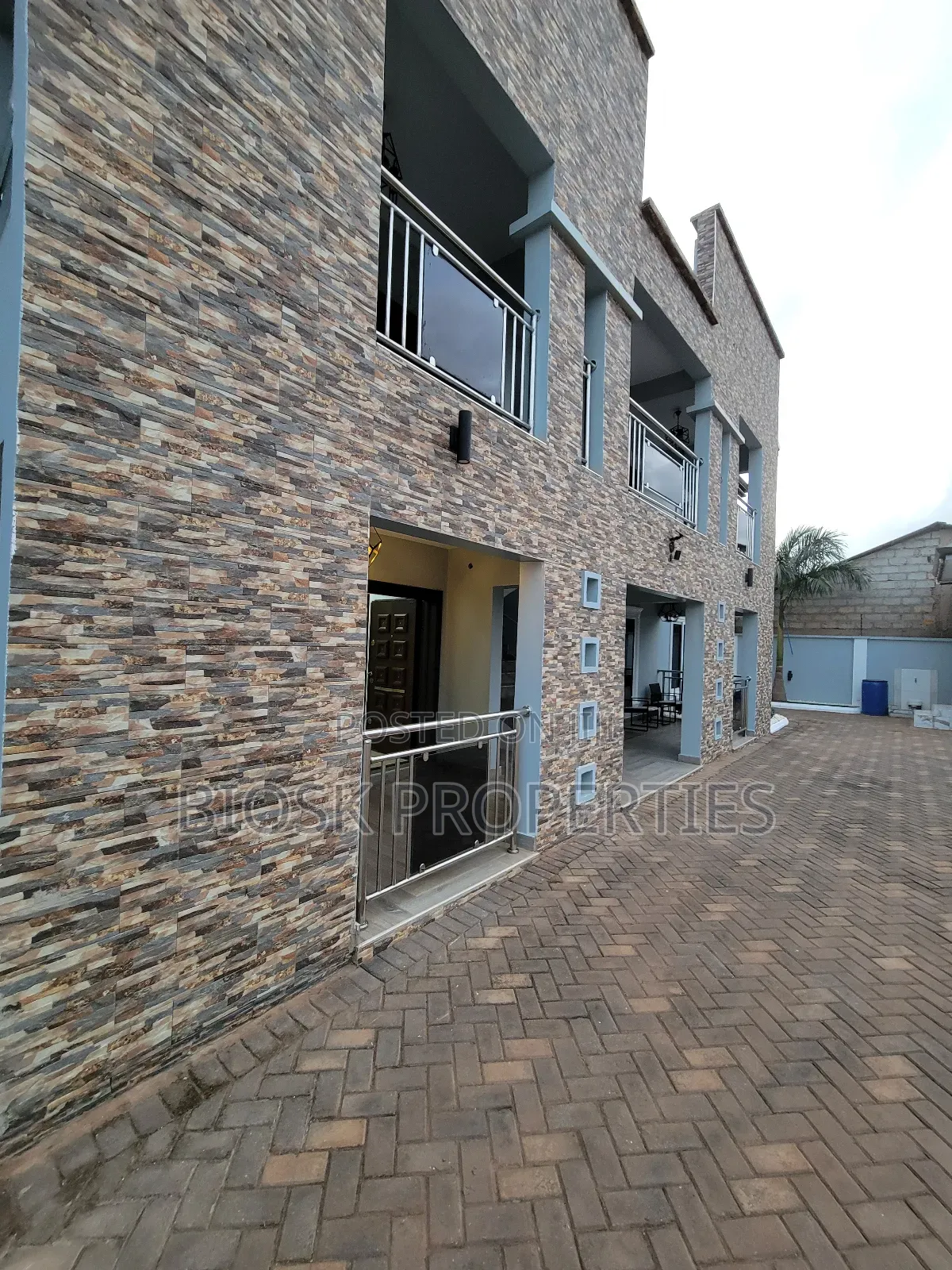 2bdrm Apartment in Biosk Properties, Oyibi for rent