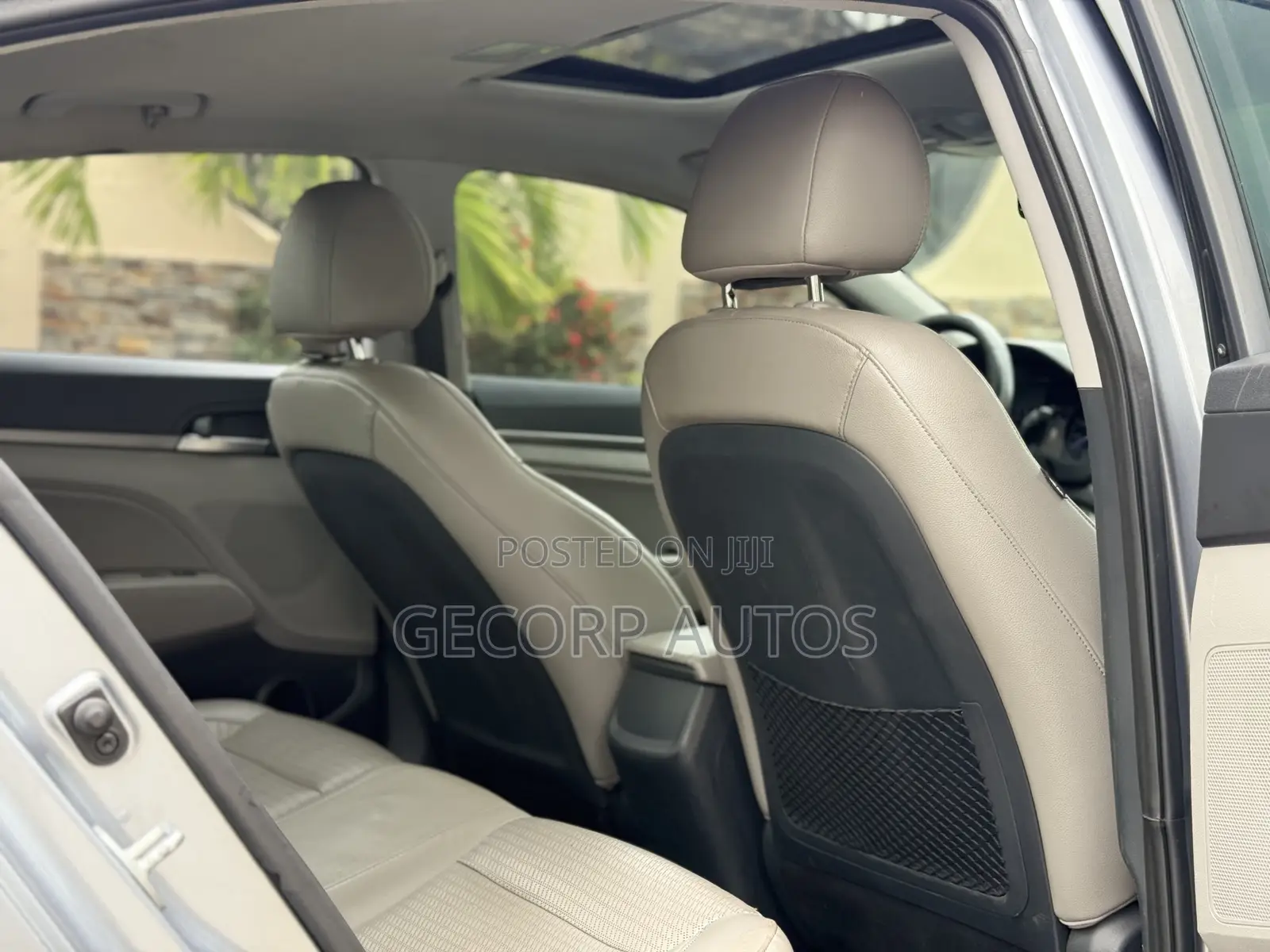 Hyundai Elantra Limited Sedan FWD (2.0L 4cyl 6A) 2017 Gray