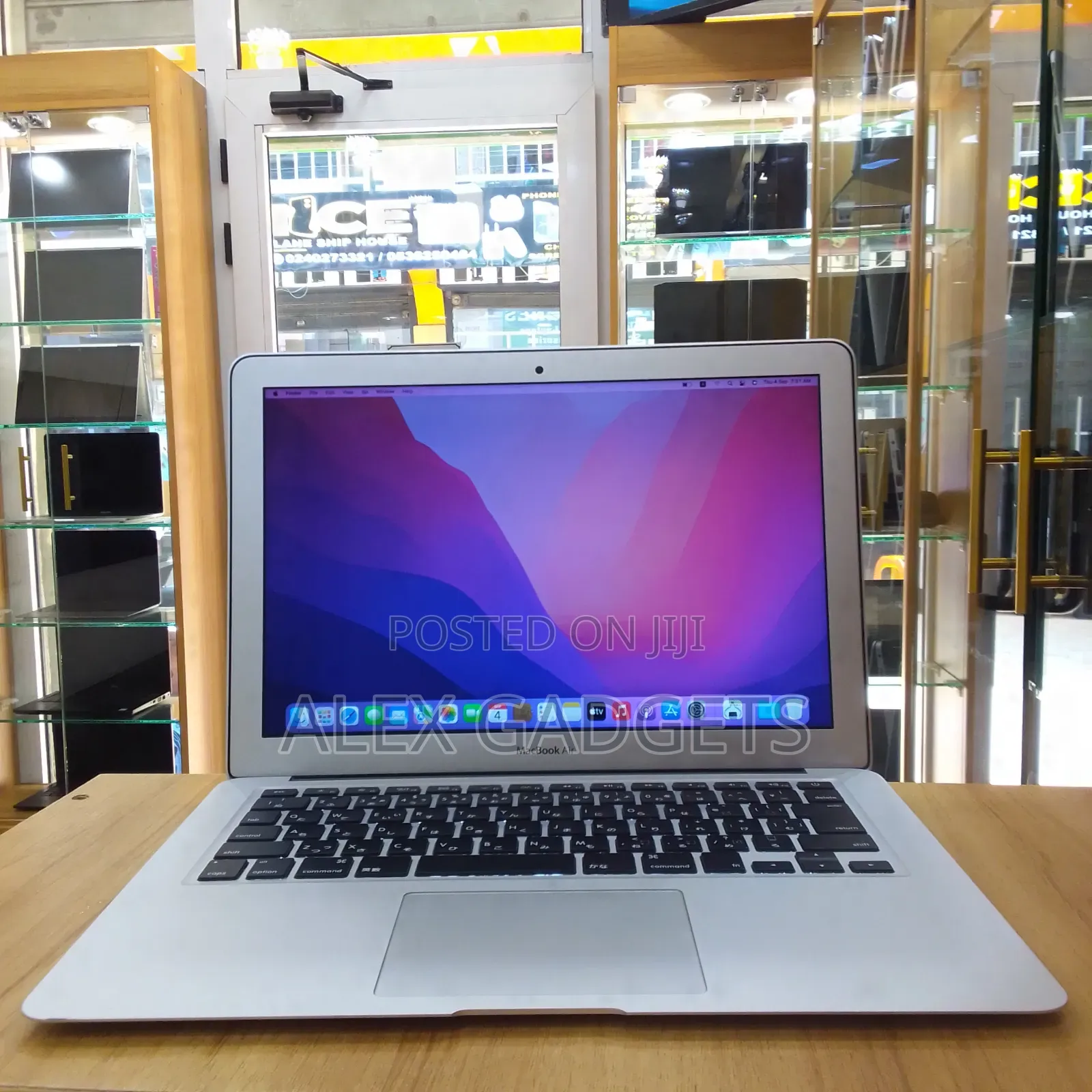 Laptop Apple MacBook Air 2015 8GB Intel Core I5 eMMC 128GB