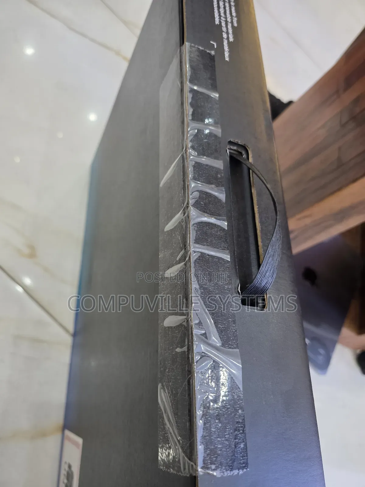New Laptop Dell Alienware Area-51 32GB Intel Core Ultra 9 SSD 2T