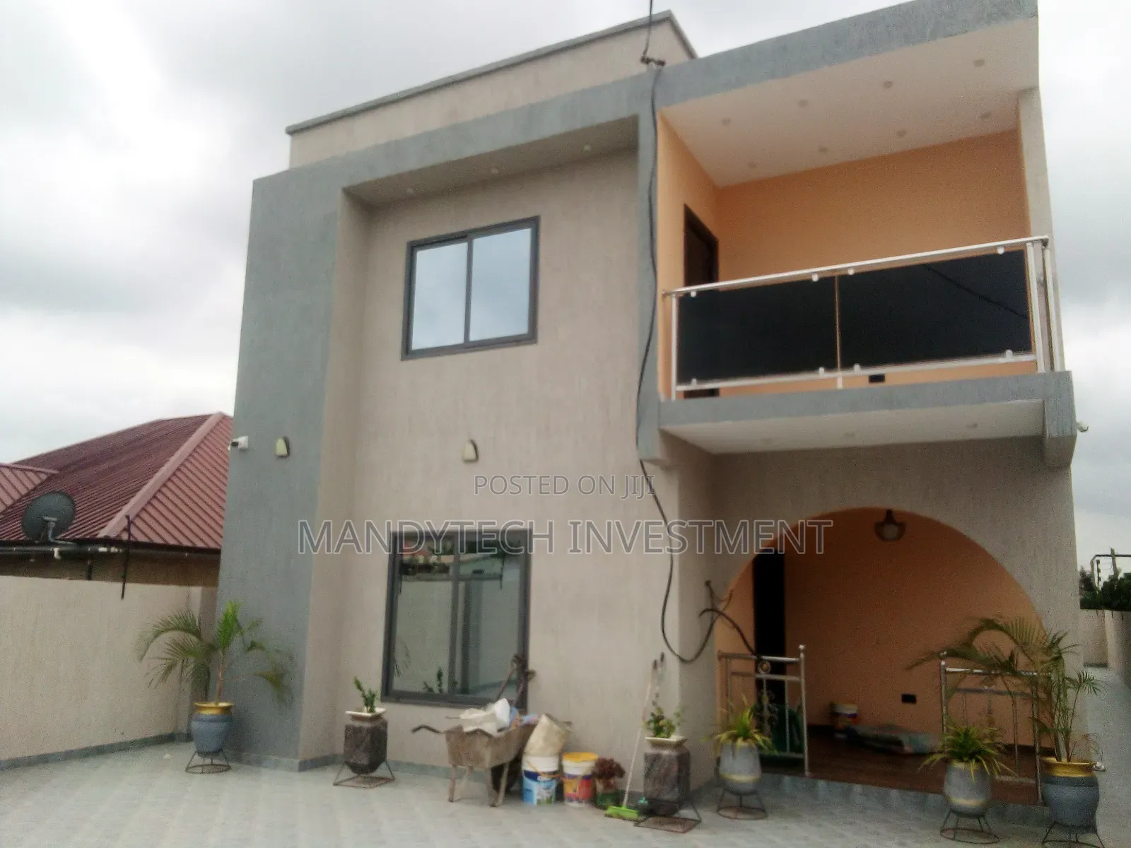 4bdrm Duplex in Lake Side Estate for sale