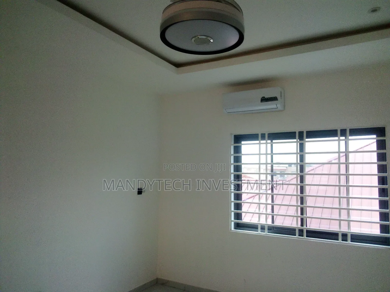 4bdrm Duplex in Lake Side Estate for sale