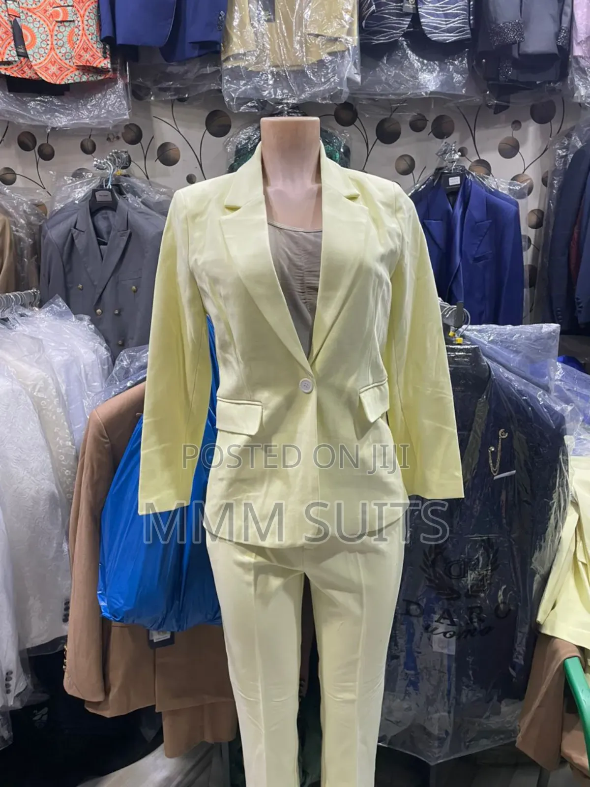 Ladies 2-Piece Trousers Suit in Curry and Gold Colour