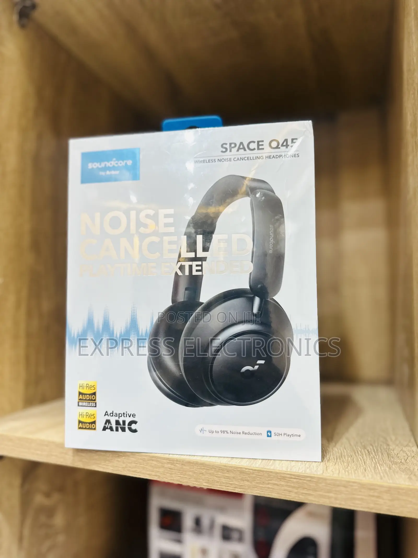 Grab Your Favorite  Sound Core Q45.Headset