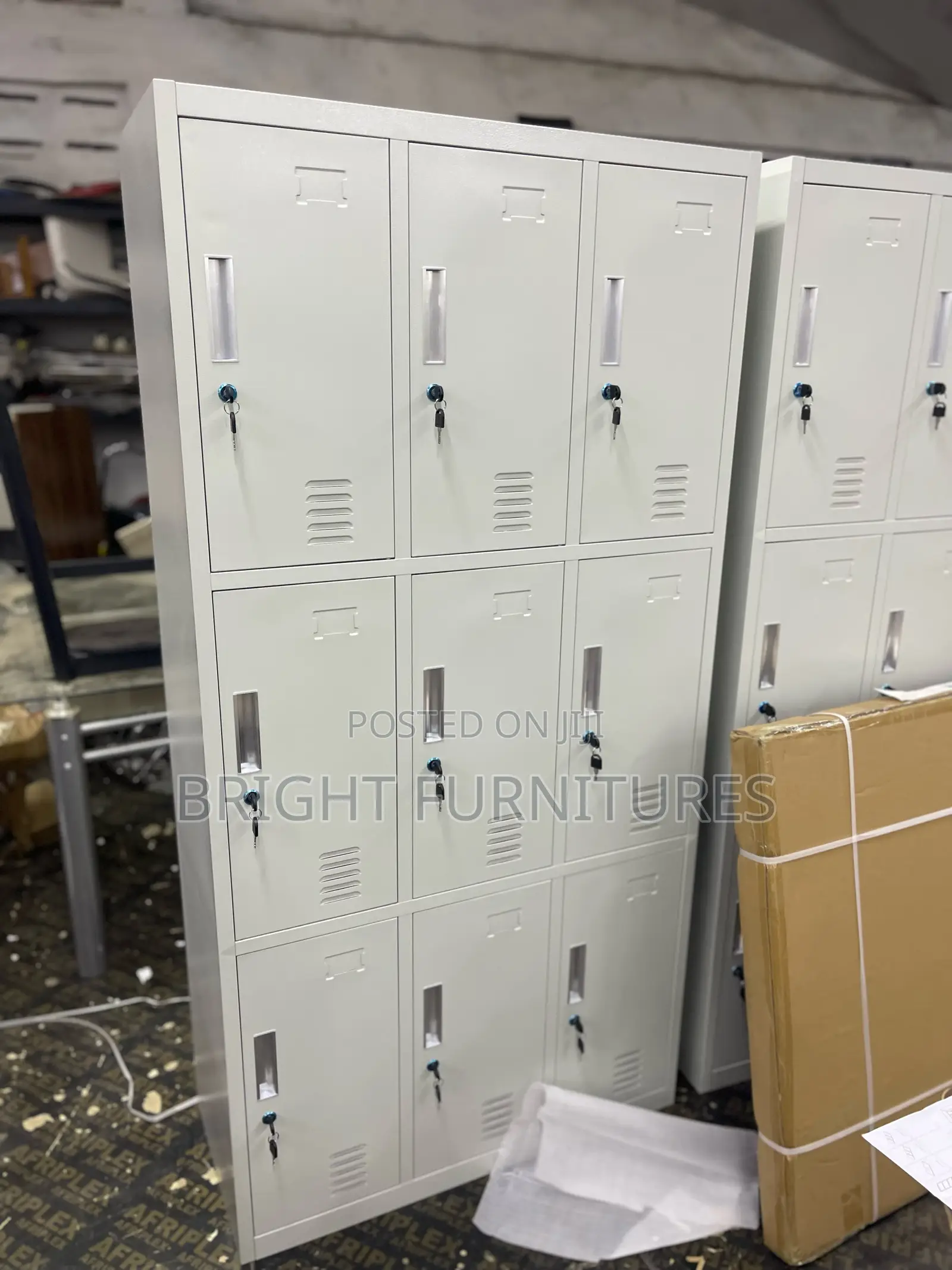 Office Cabinets/Files Cabinet (Lockers)