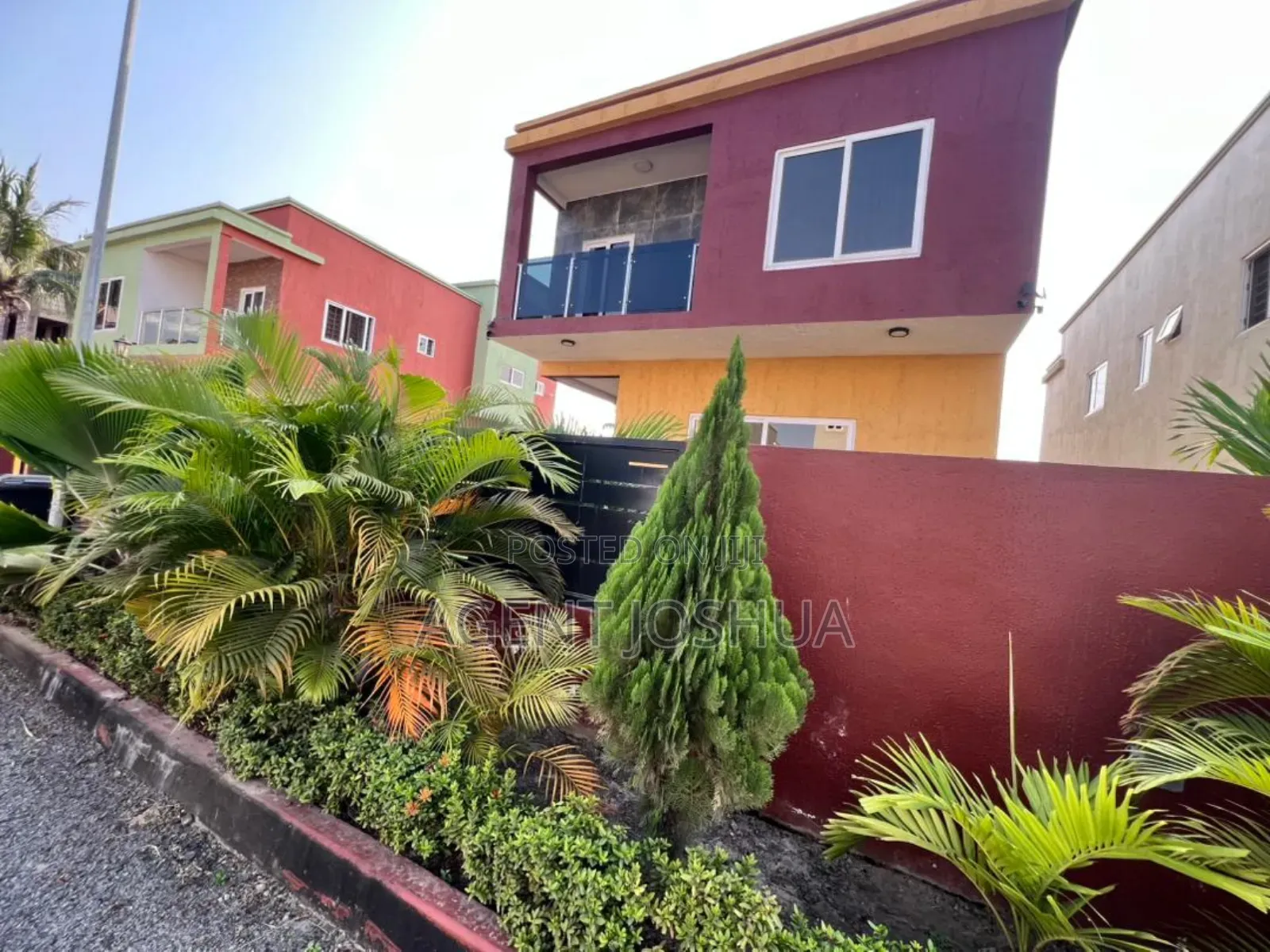 3bdrm House in Manet Court New for sale