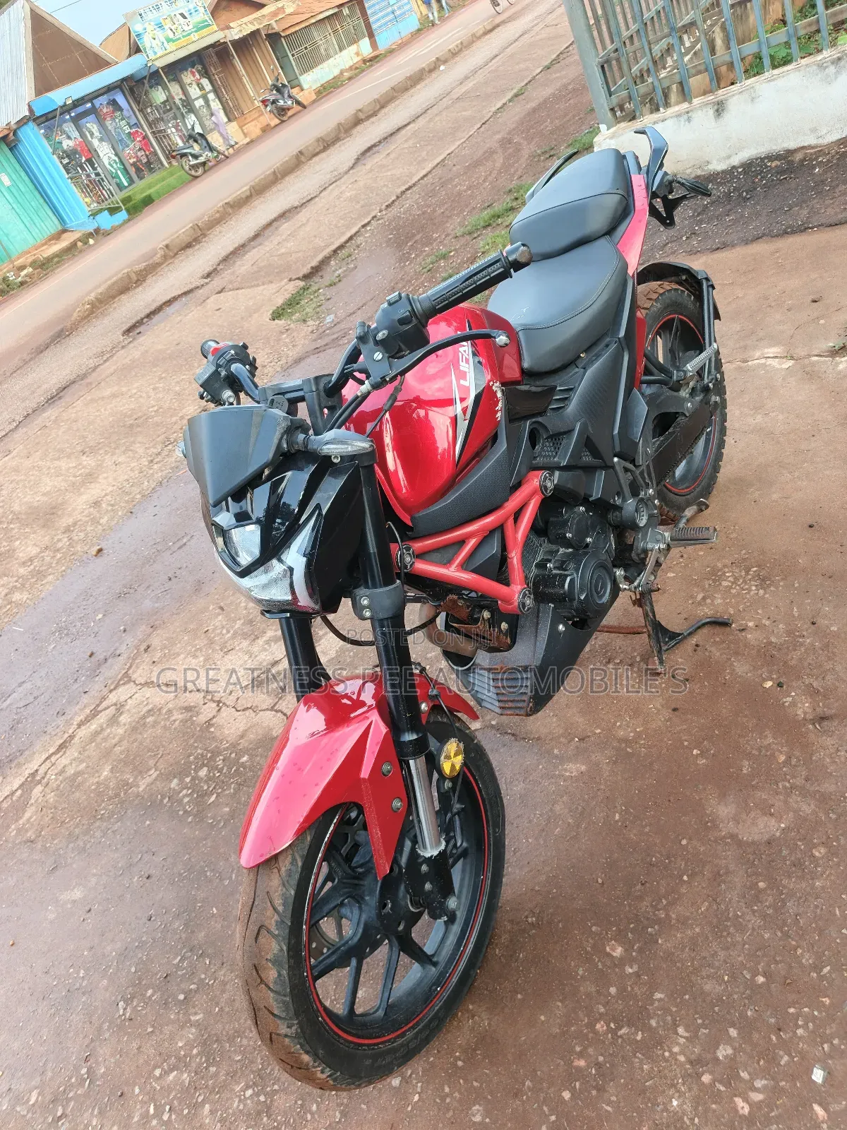 Lifan 2021 Red