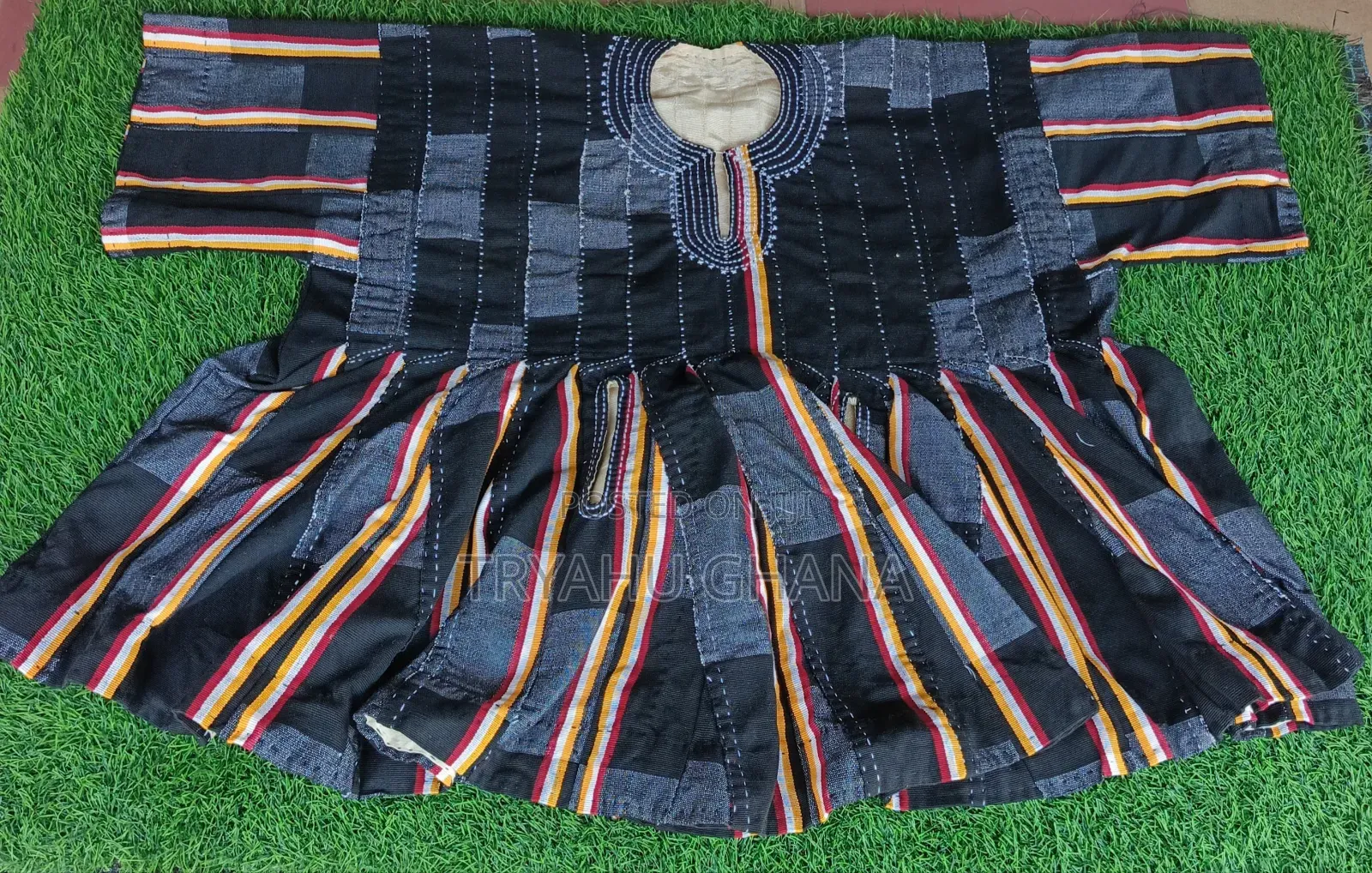 Get Premium Handwoven Smocks At Unbeatable Prices At Tryahu Price