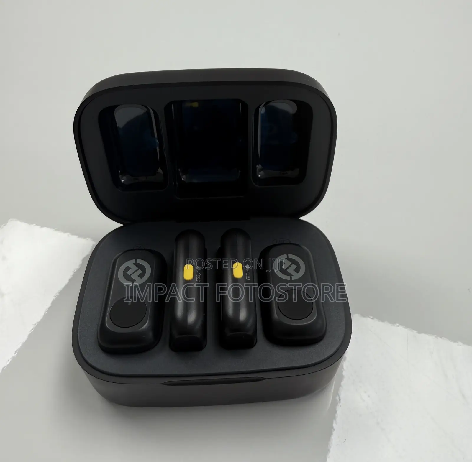 Hollyland Lark A1 Combo 2-person Wireless Microphone System
