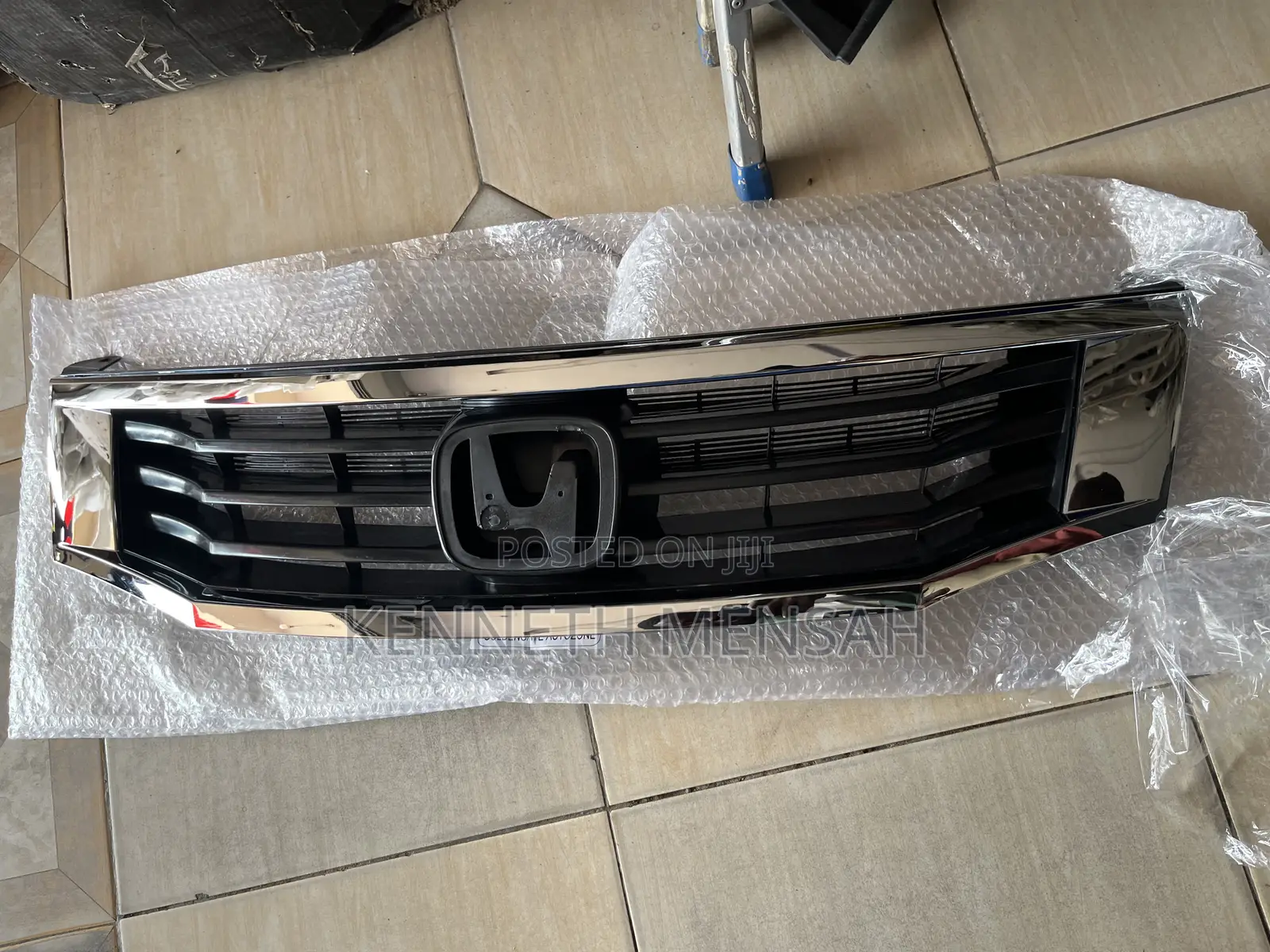Honda Accord 2008-2010 Top Grill