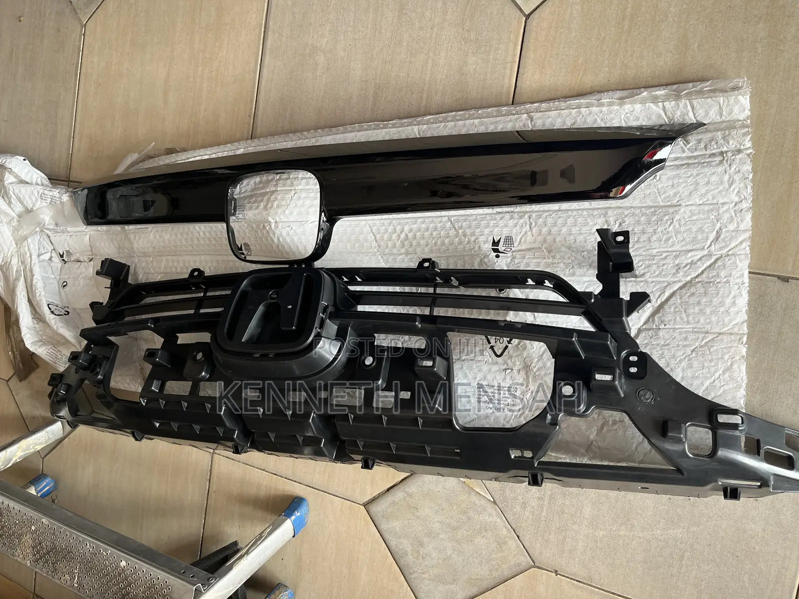 Honda Accord 202–2022 Top Grill With Base Black