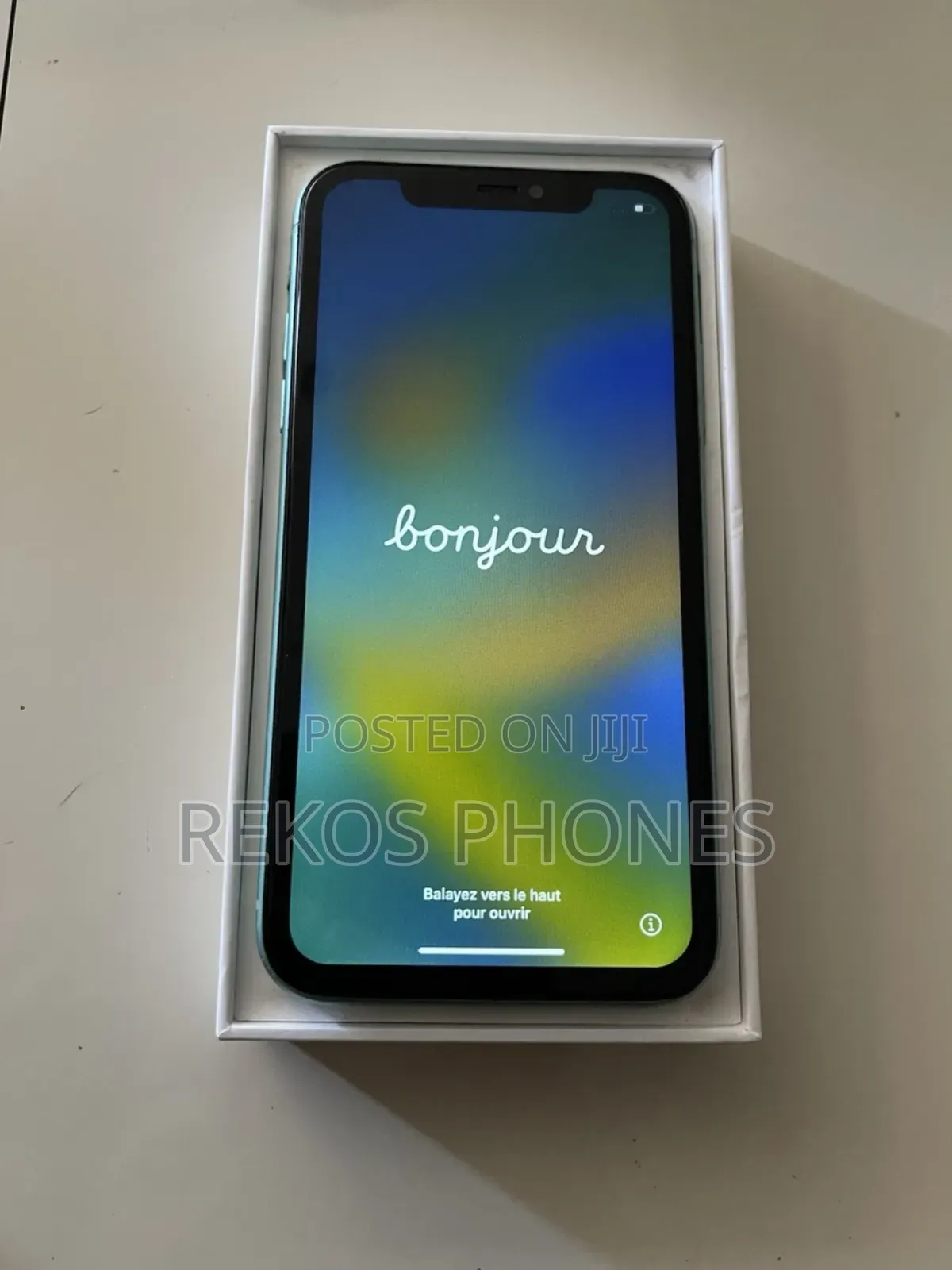 New Apple iPhone 11 128 GB Green