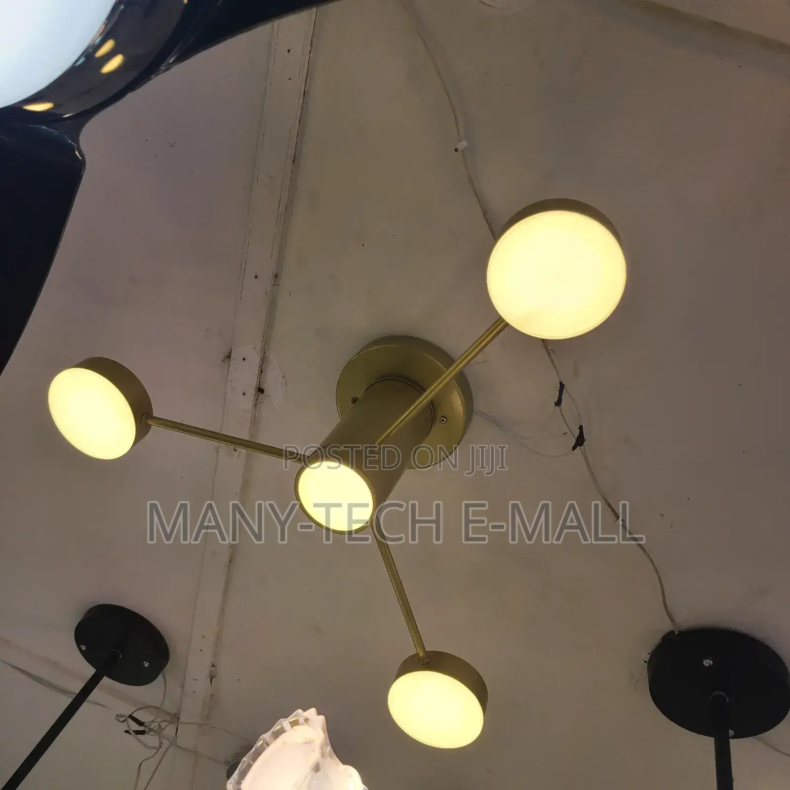 3 Arms Golden Pendant Light