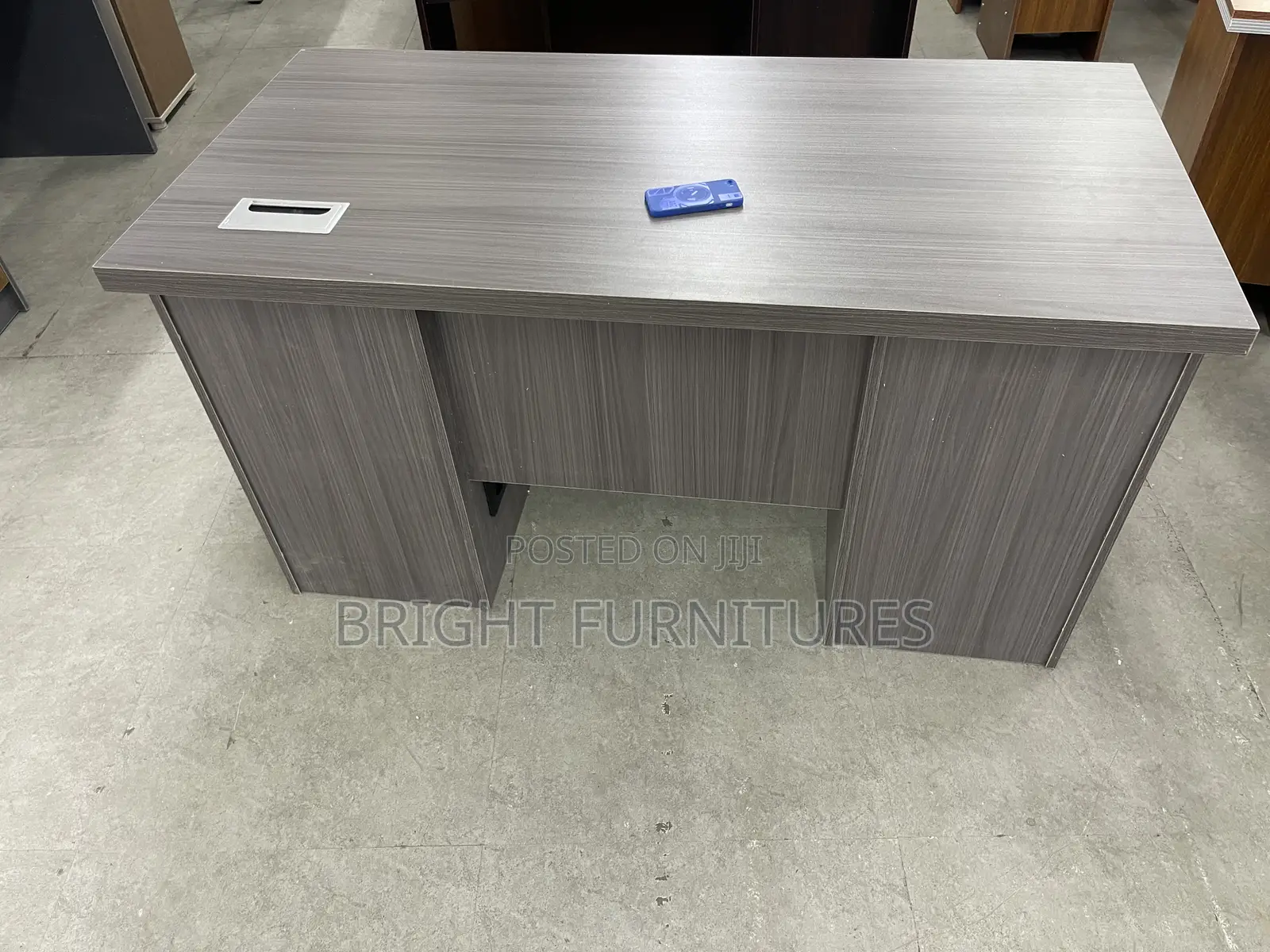 Office Desk (Wooden)