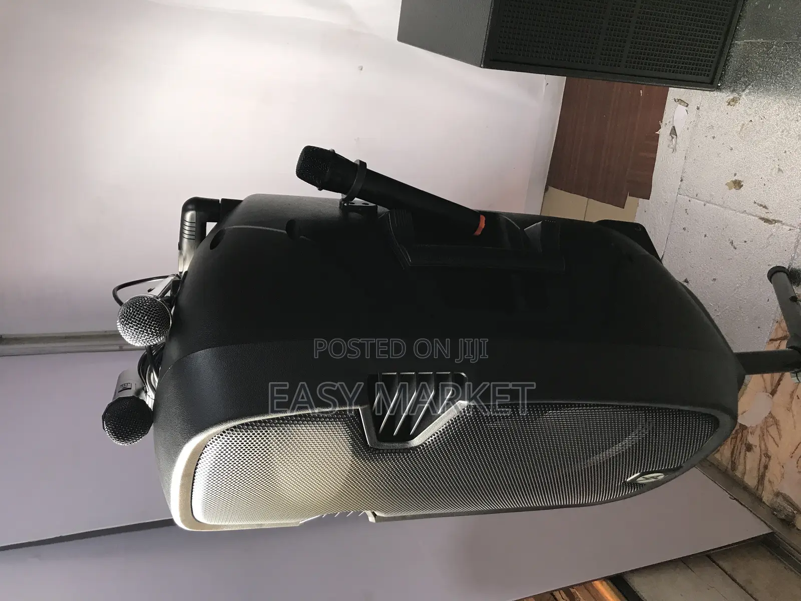 Rechargeable Speaker