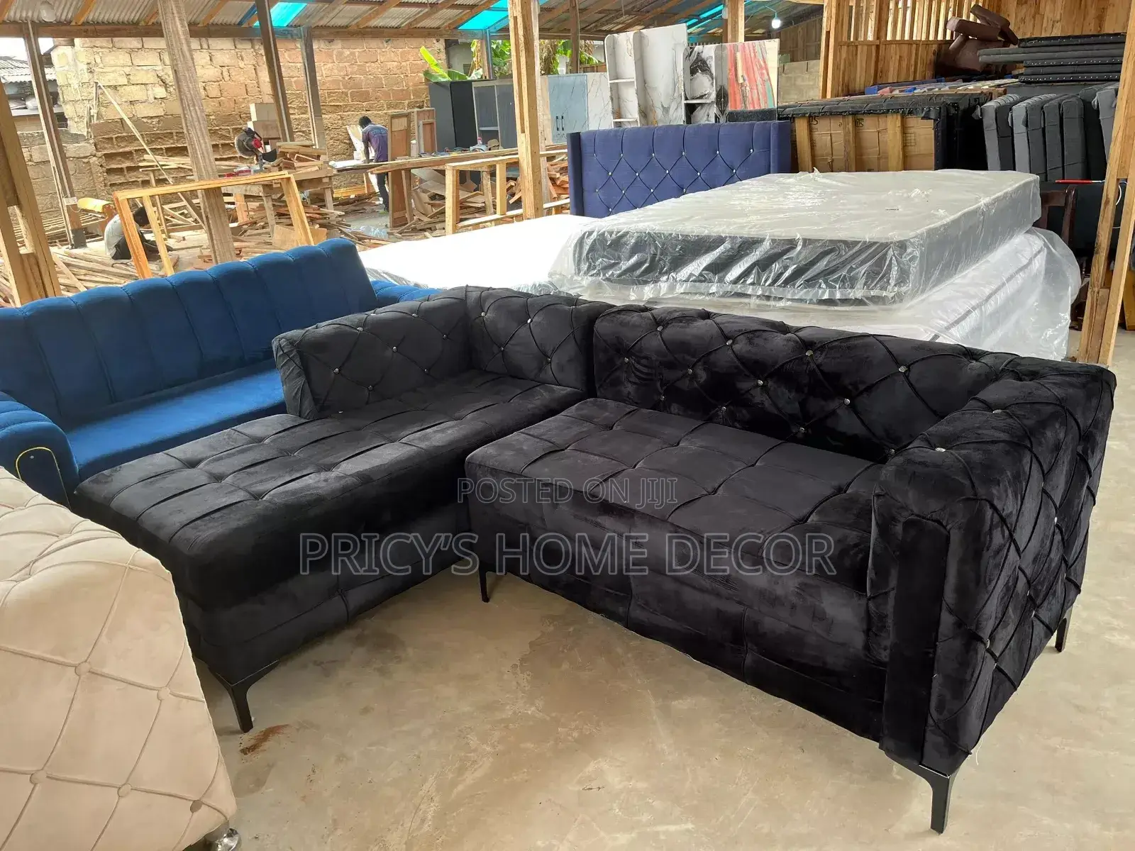 Elegante L-Shape Sofà Available ::Payment on Delivery