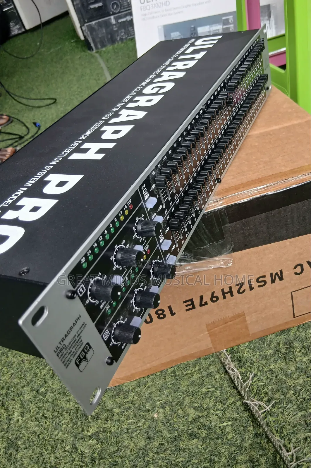 Behringer Ultragraph Pro Double Equaliser