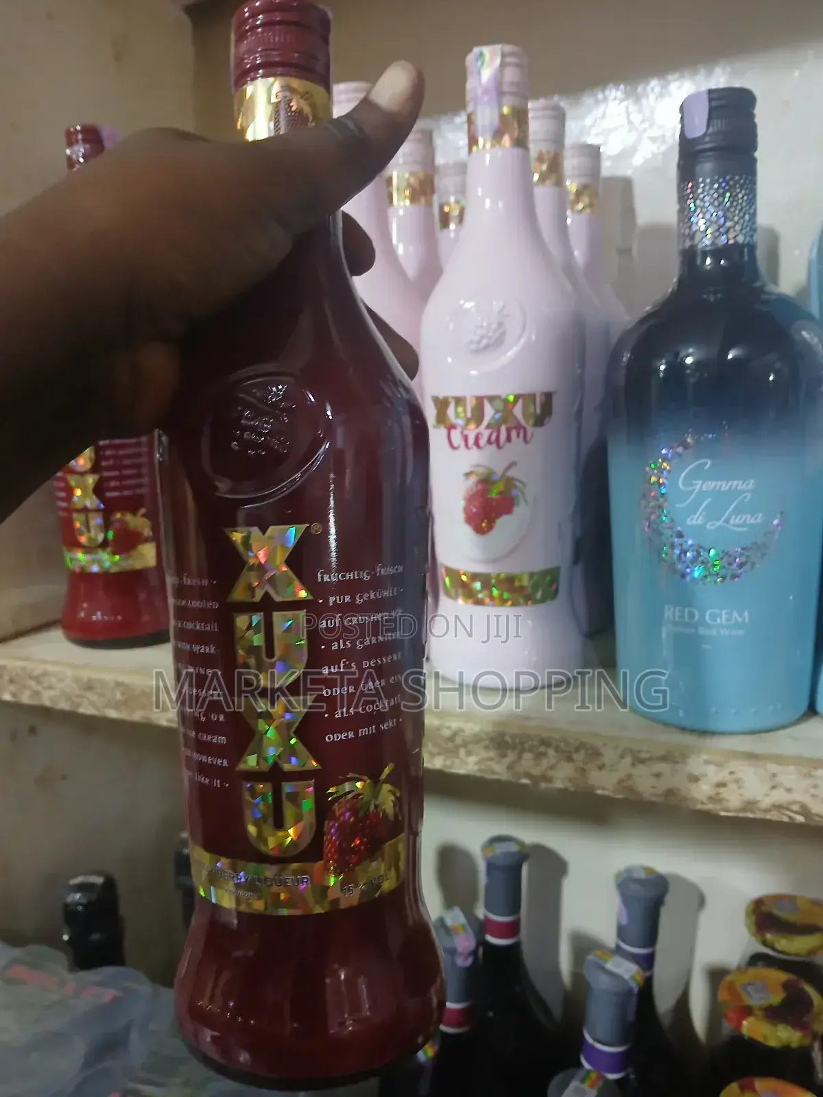 Xuxu Strawberry Liqueur 750ml