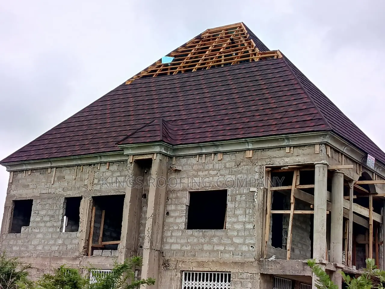 Thick and Quality Shingle Roofing Tiles