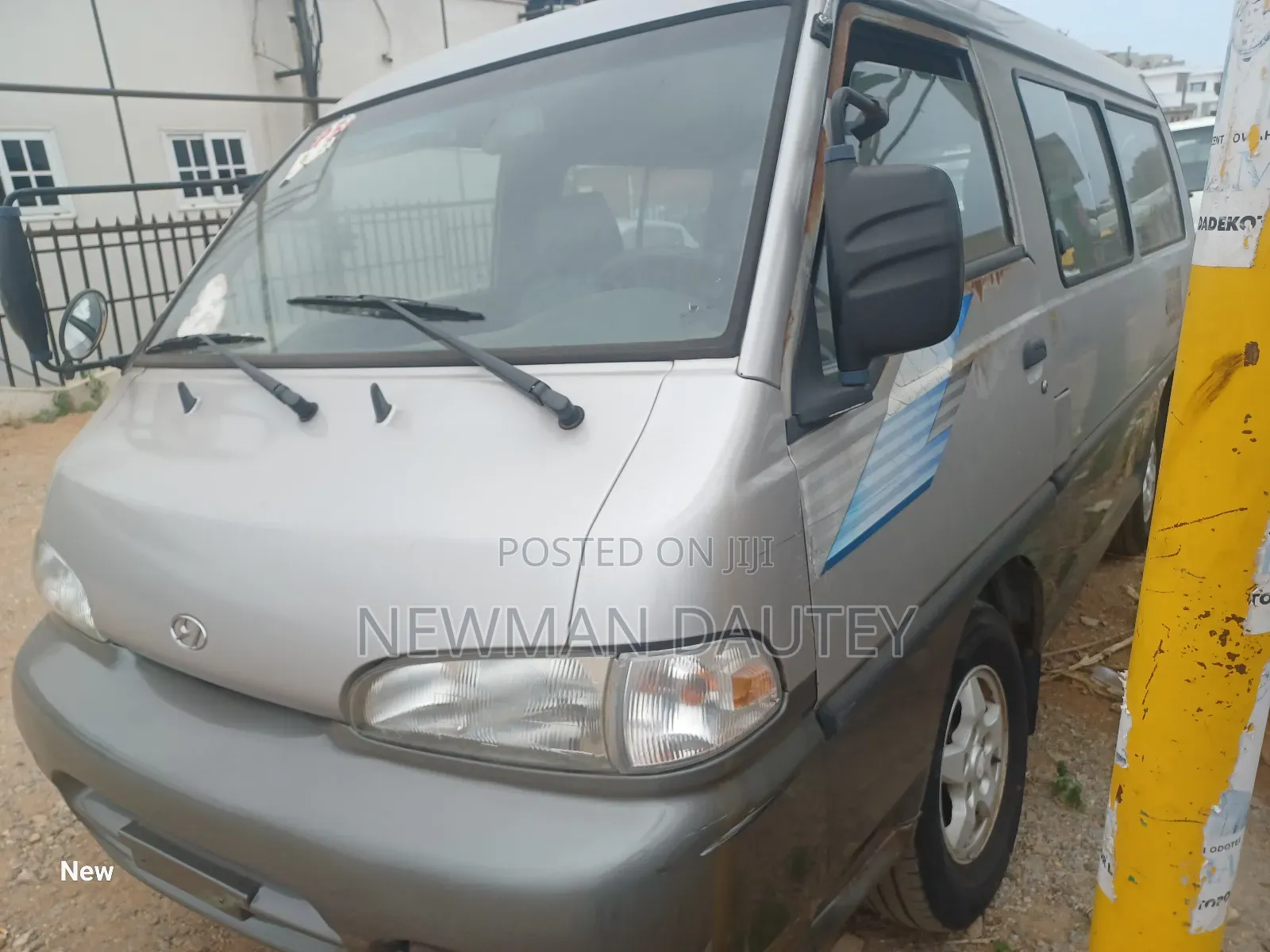 Hyundai H-100 2000 Silver