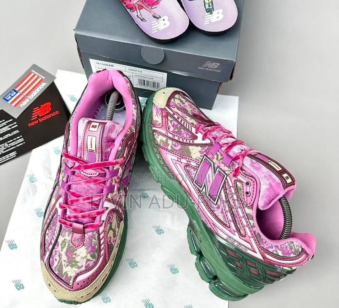 New Balance 1906 Flower Patched Sneaker