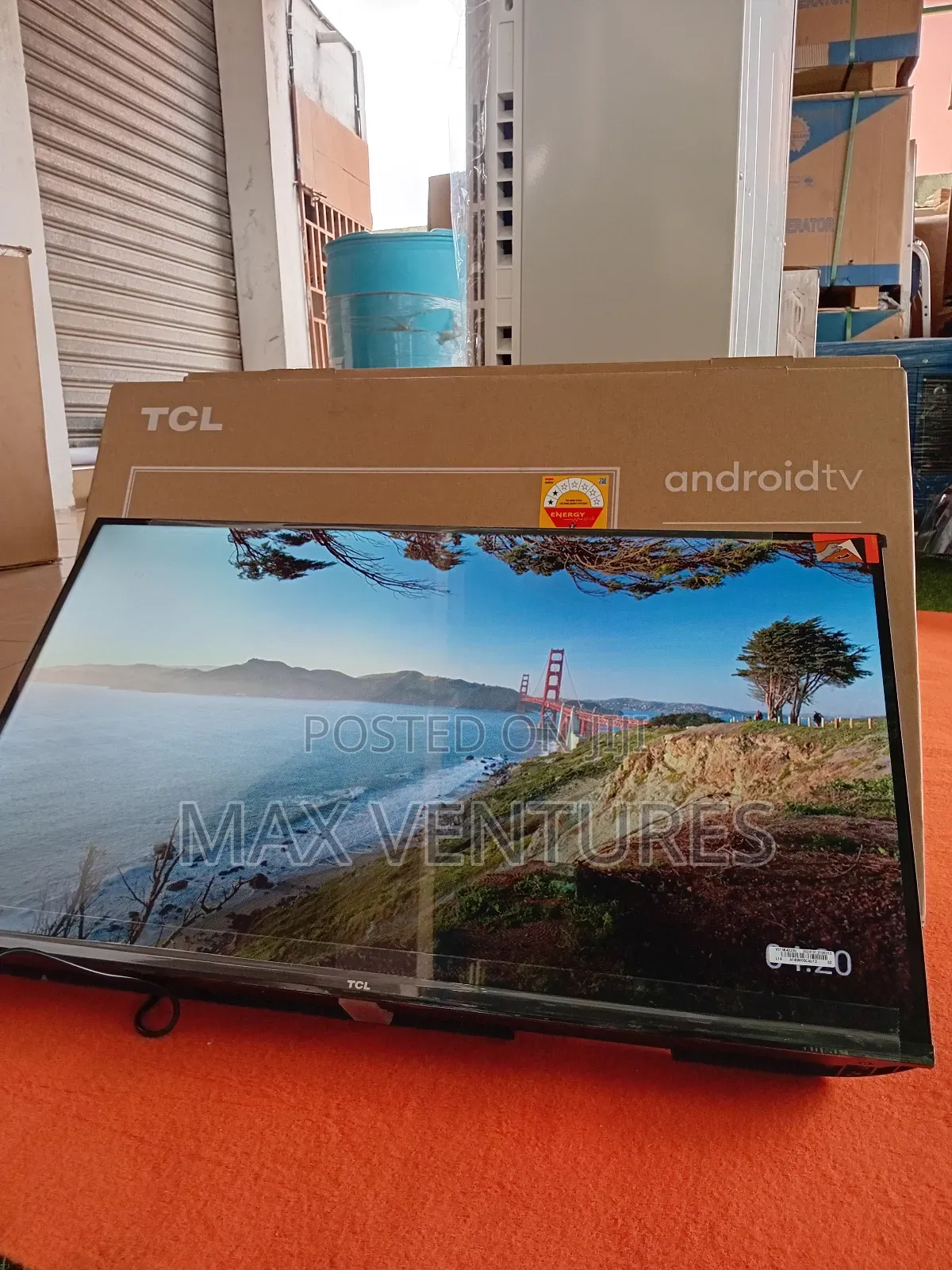 TCL 32" Digital Satellite Smart Andriod TCL 32