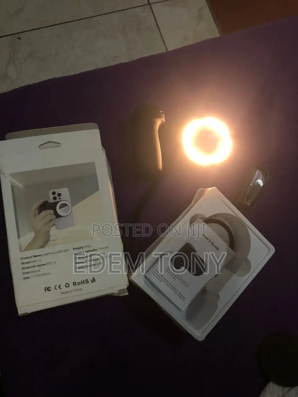 Cellphone Selfie Grip With Light