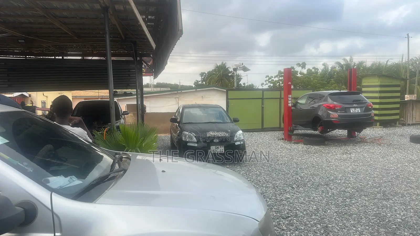 Mechanic Shop Mywheels Auto Car Repair Service
