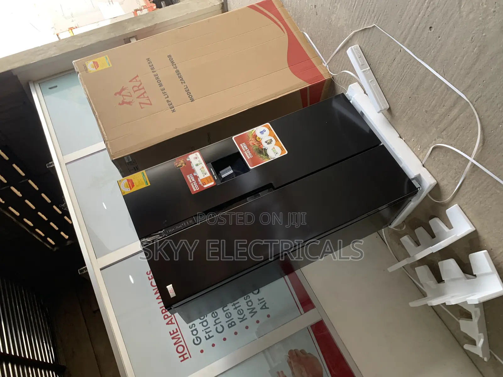 Zara Fridge Side By Side 527 Litres Net Black Water Dispenser