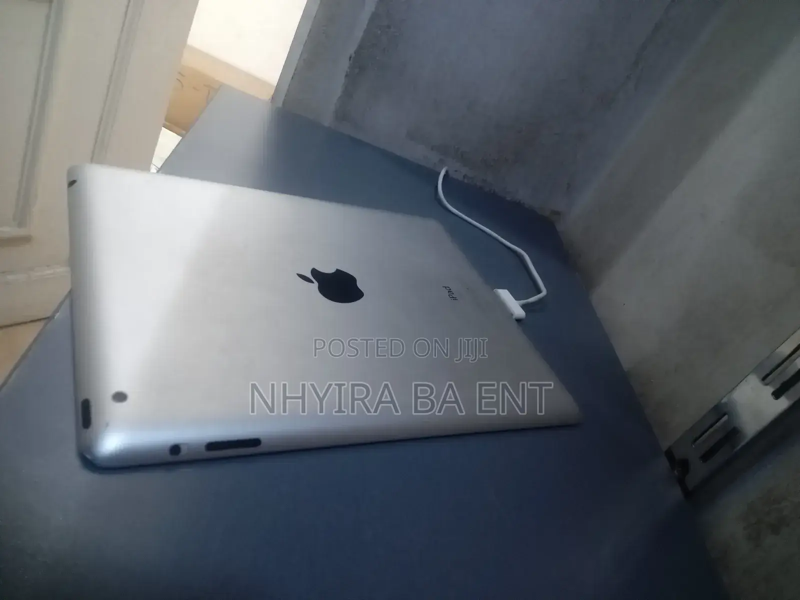 Apple iPad 9.7 16 GB Gray