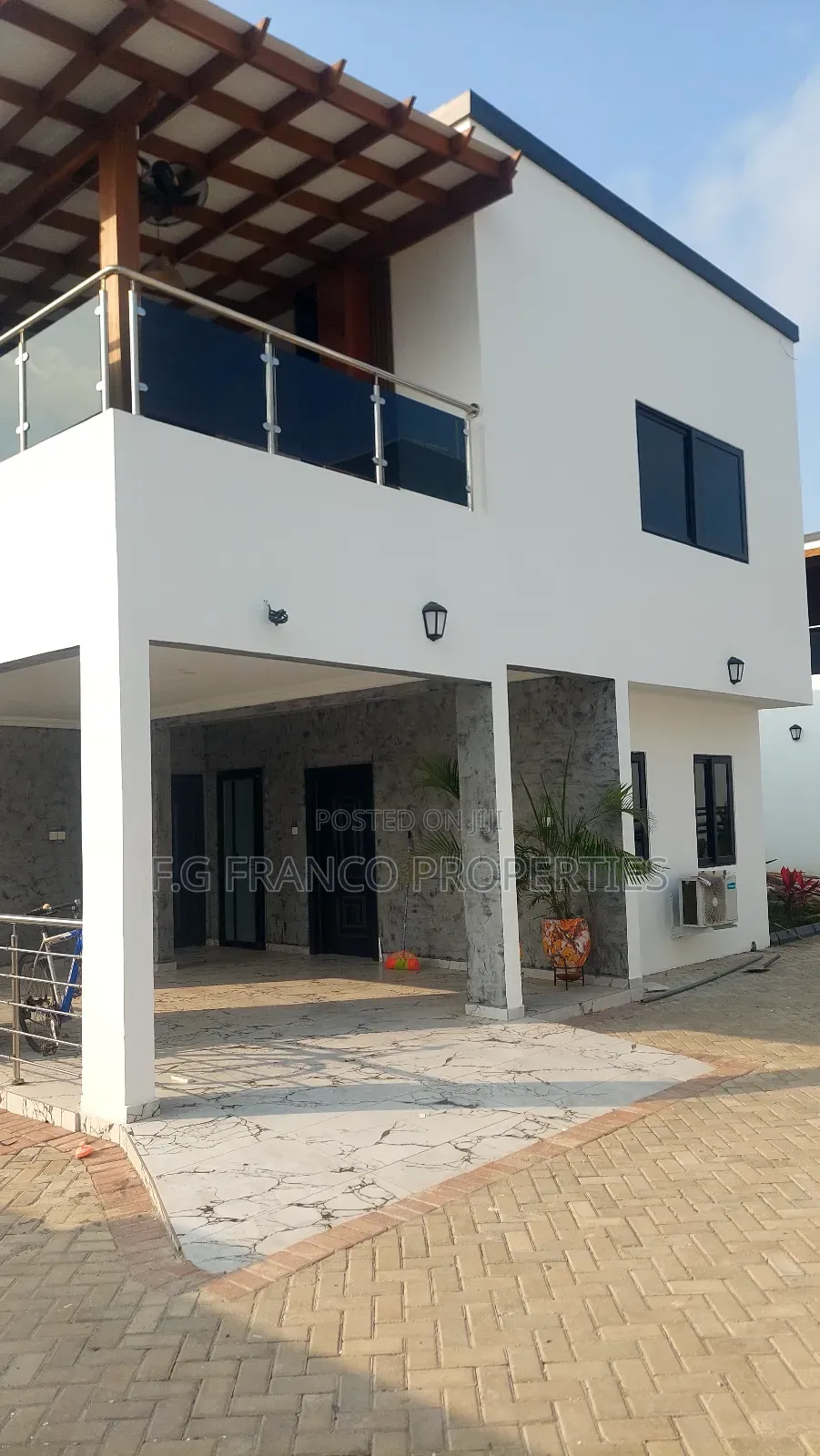 3bdrm Apartment in Kg Franco Properties, Airport Residential Area