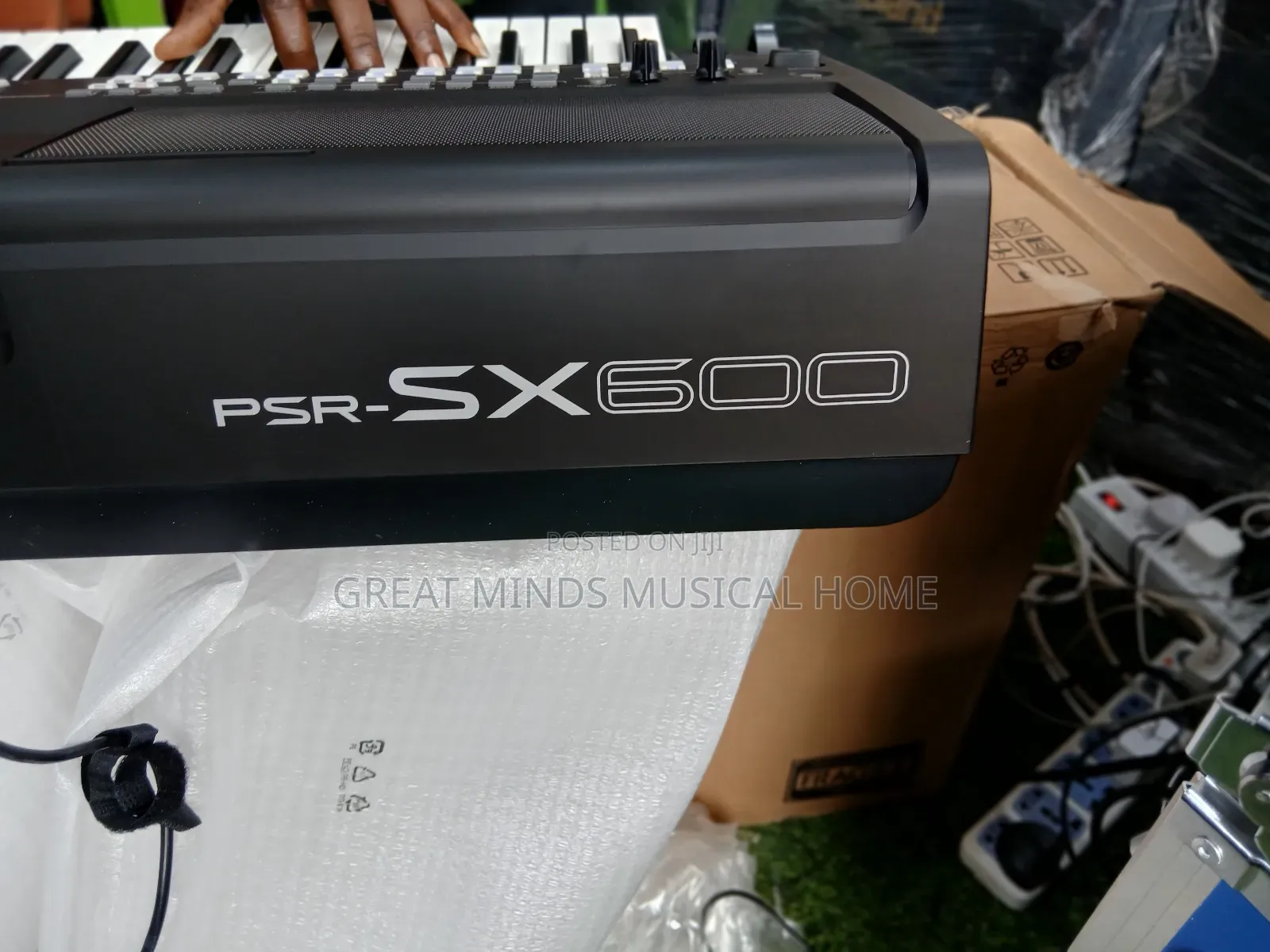 Yamaha PSR Sx 600 Professional Keyboard