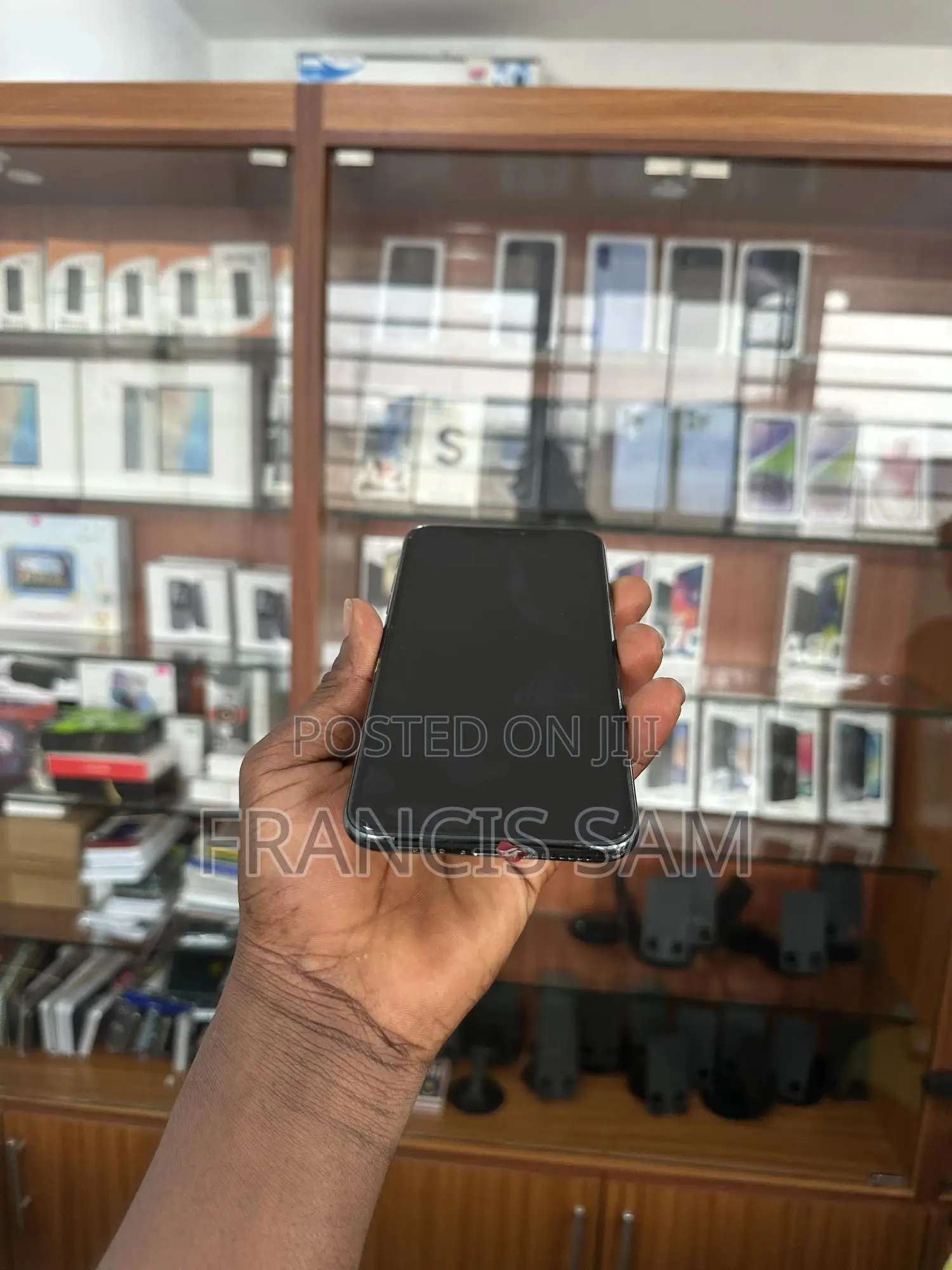Apple iPhone 11 Pro Max 64 GB Green